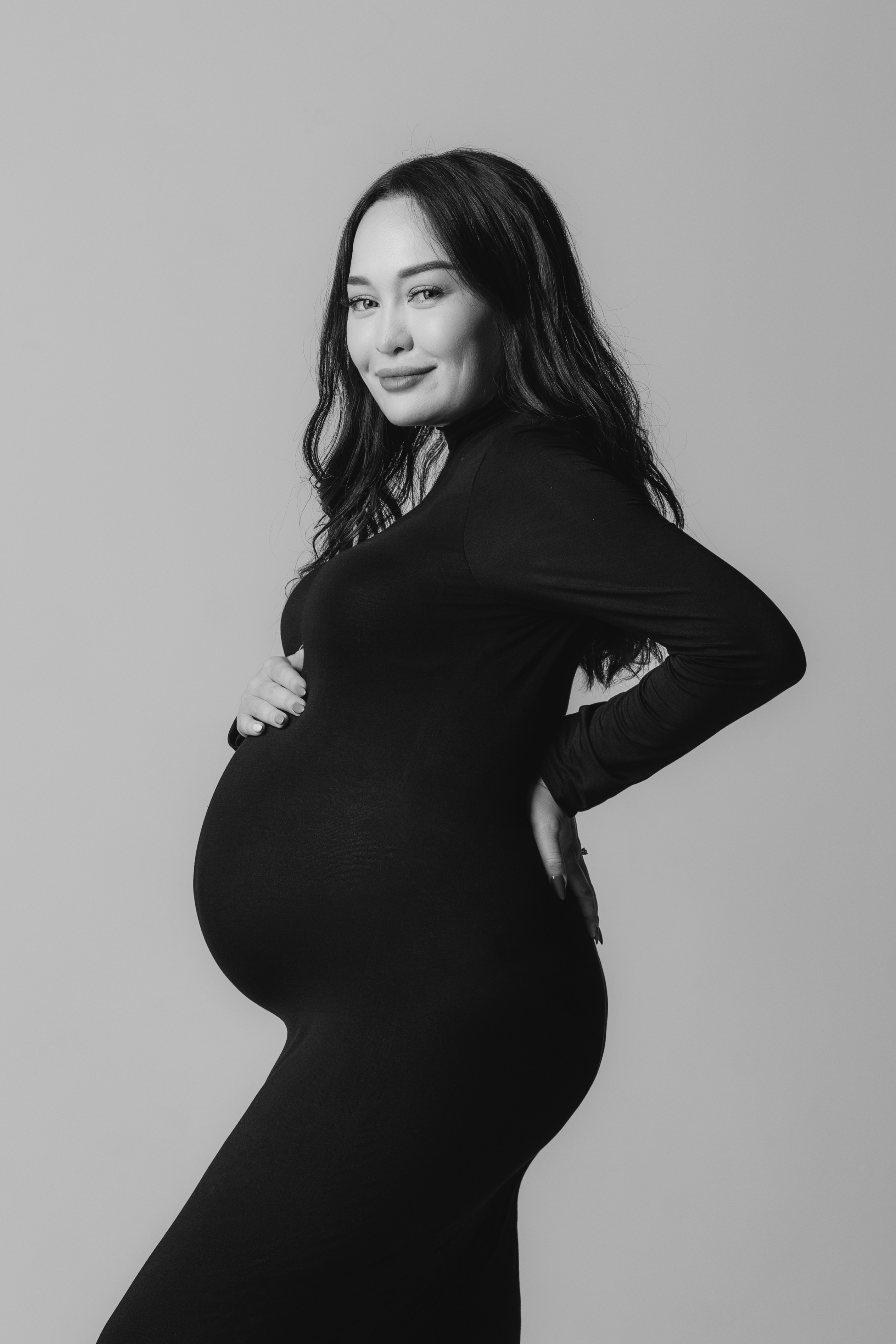 Pregnancy (studio). Dasha in Singapore