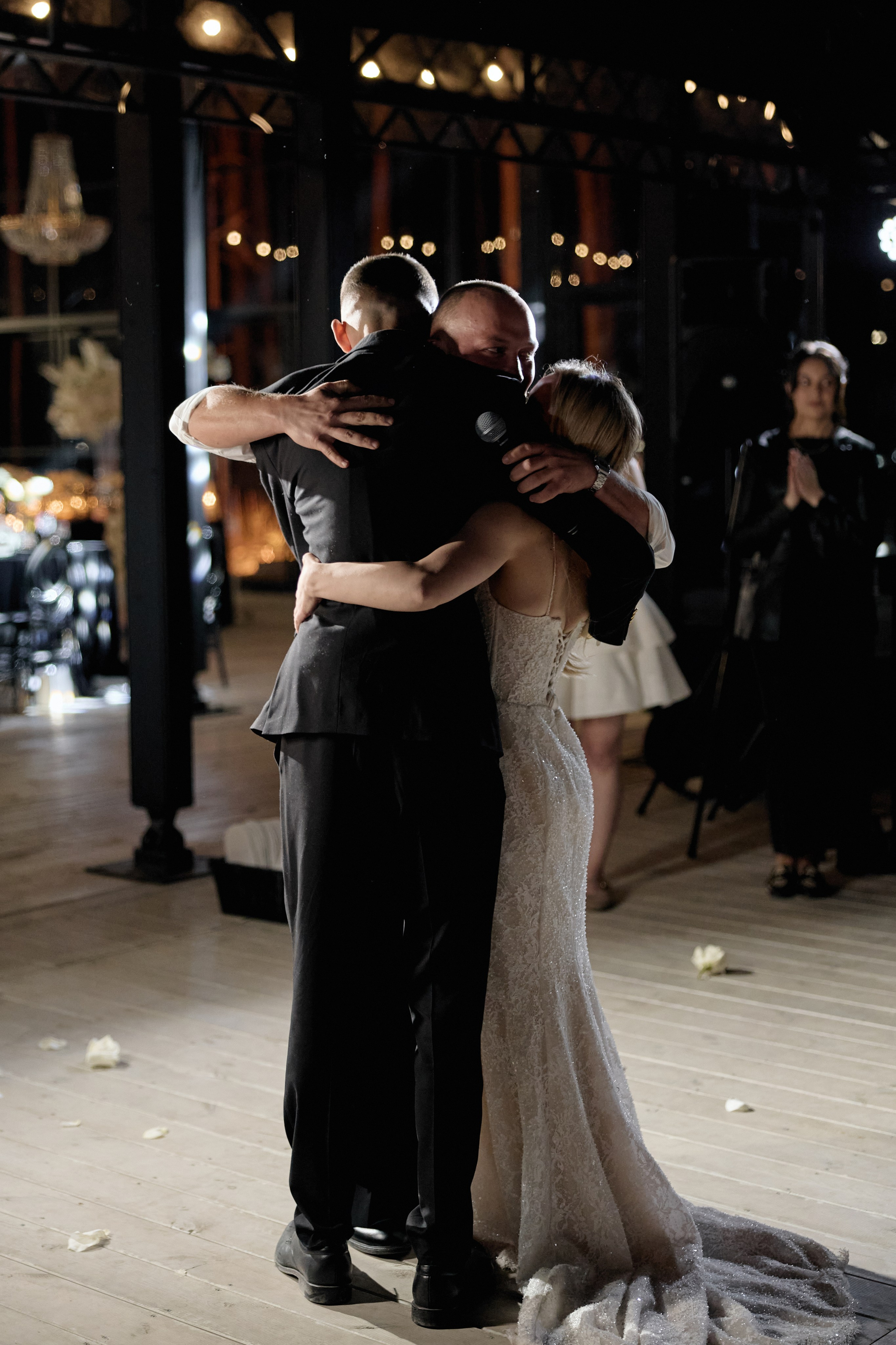 Natalia & Roman. Dworek przy lesie. Fotograf ślubny i rodzinny w Krakowie Yana Klymova