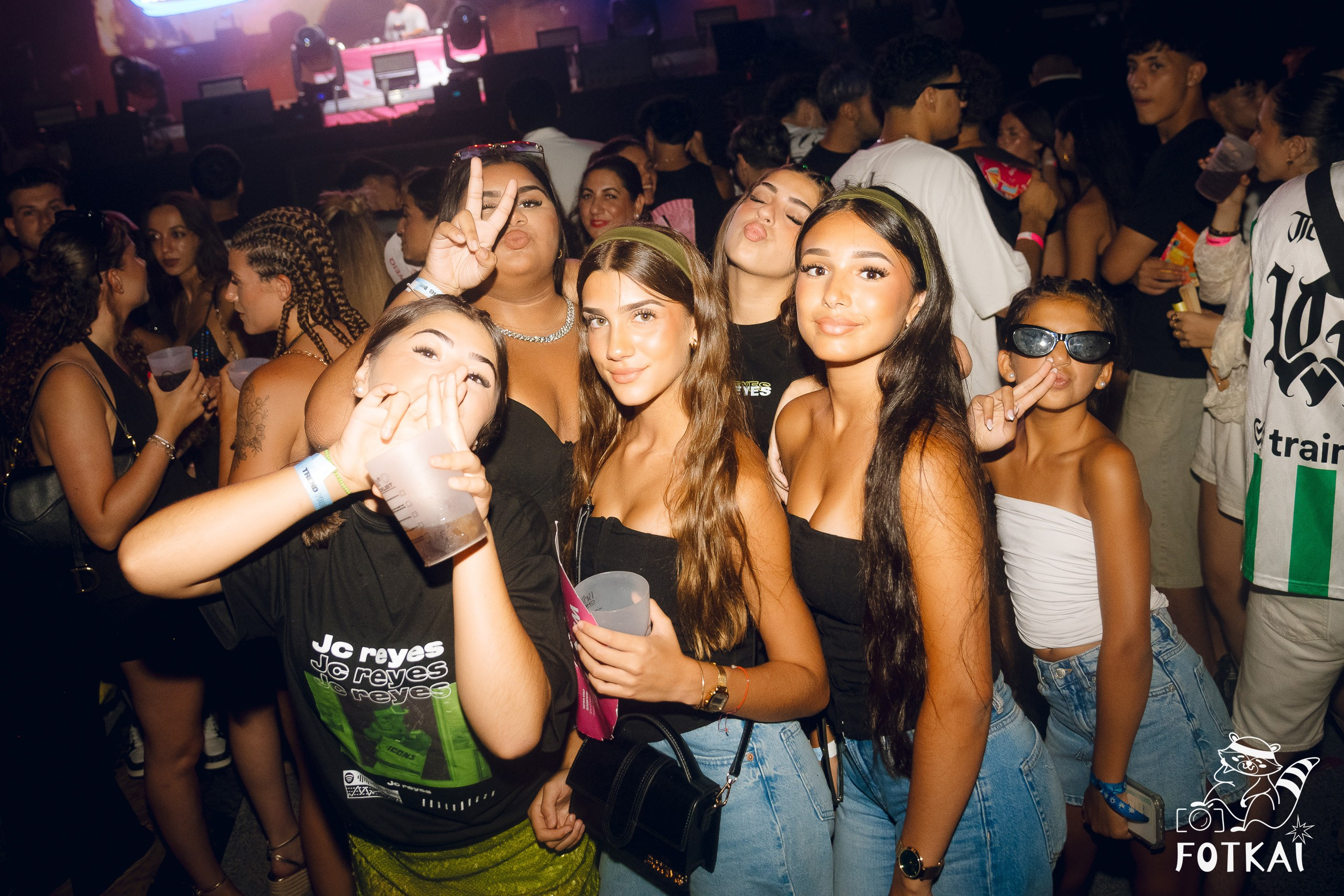 JC Reyes at Brilla Torrevieja Festival — Live Concert Photos in Torrevieja, Spain, 2026 | FOTKAI