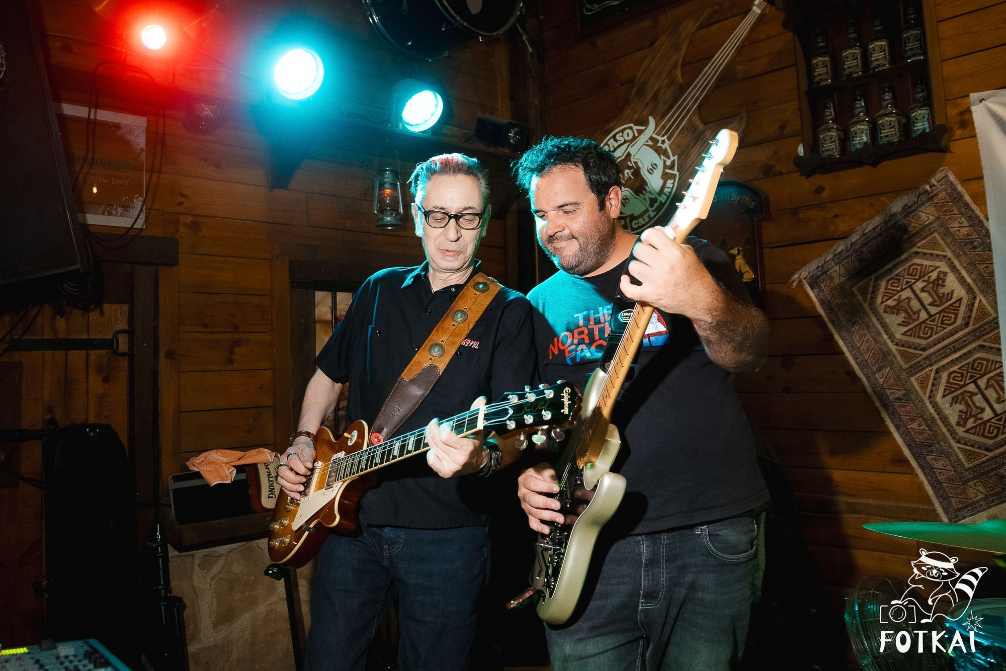 Dirty Picks — Concert Photos at El Paso Bar, Torrevieja, 2026 | FOTKAI