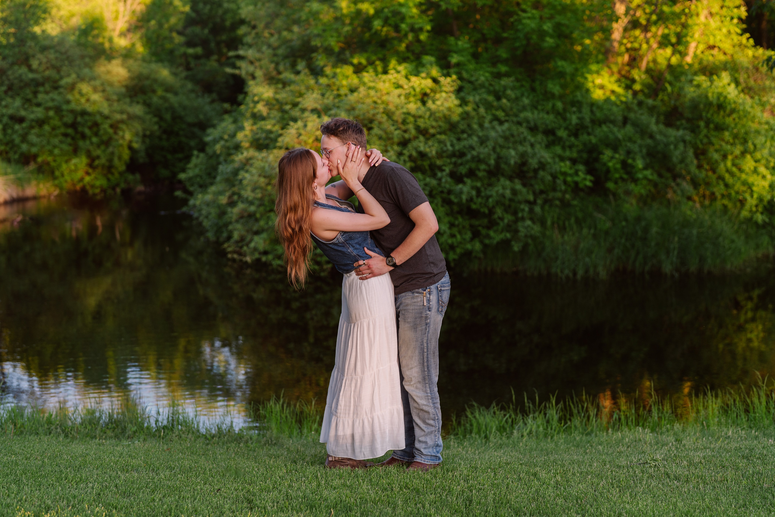 Romance in the park. Photographer Viktoriia Skavronskaya