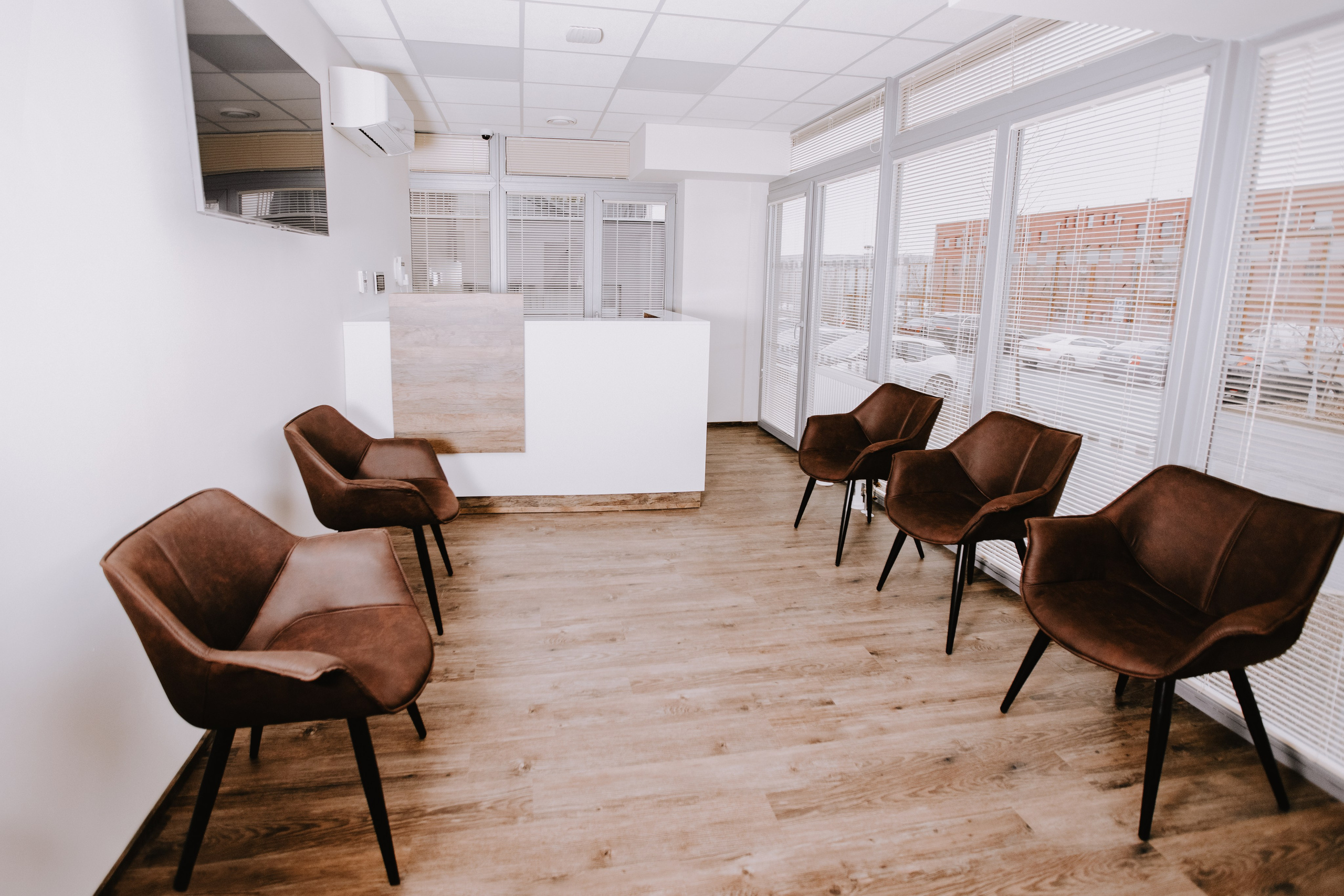 EDClinic dentistry in Prague. ANNA-MARIA PHOTO CONTENT CREATOR — фотограф, эстет, художник и визуальный эксперт в Instagram, работающий в Праге