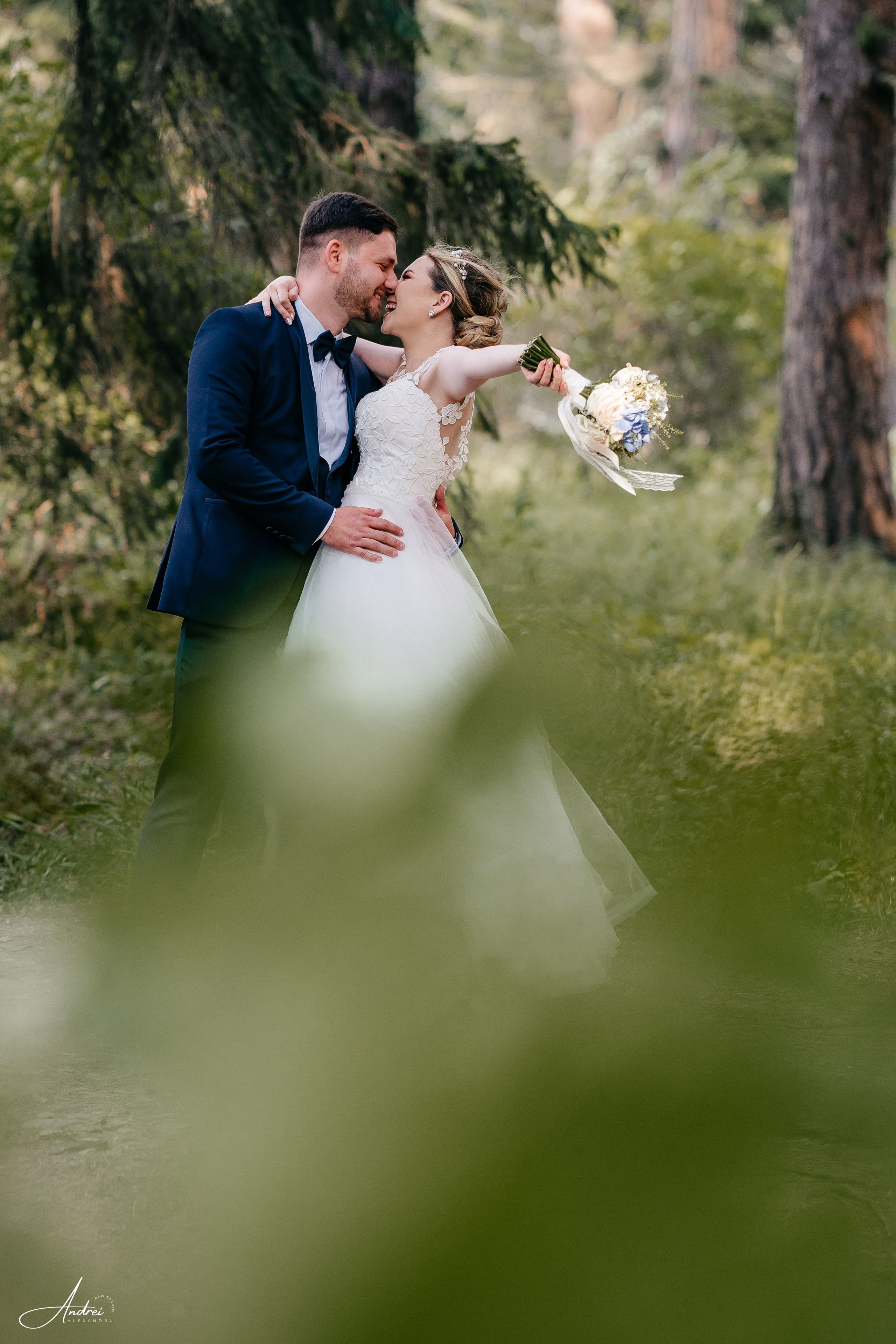 Cătălina & Călin. Raw Studio. Fotograful tau de nunta!
