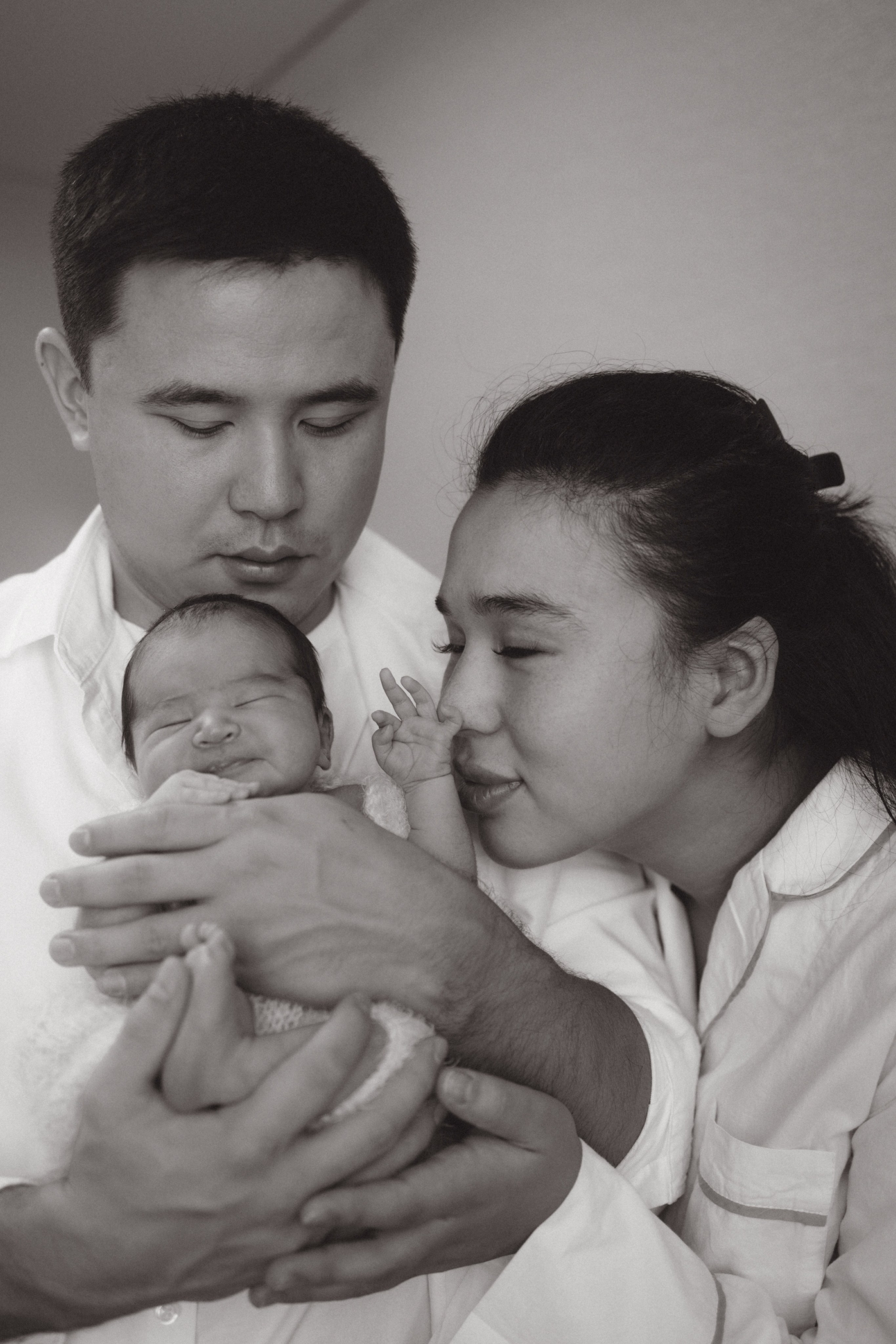 So loved. Birth, Family, Newborn photographer in Dubai| Eliza Baitikova