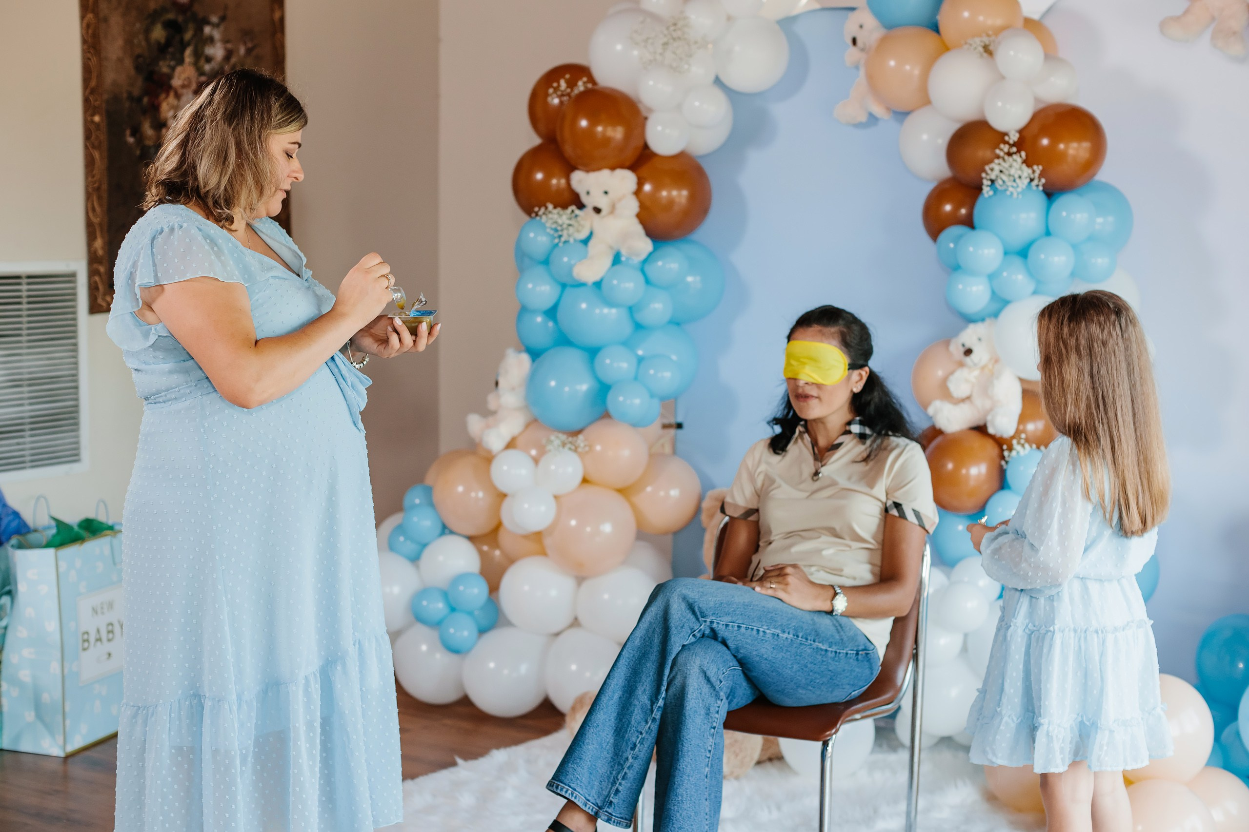 10.01.2022 Baby shower. Wedding family event photographer in Chicago Nick Yushevich