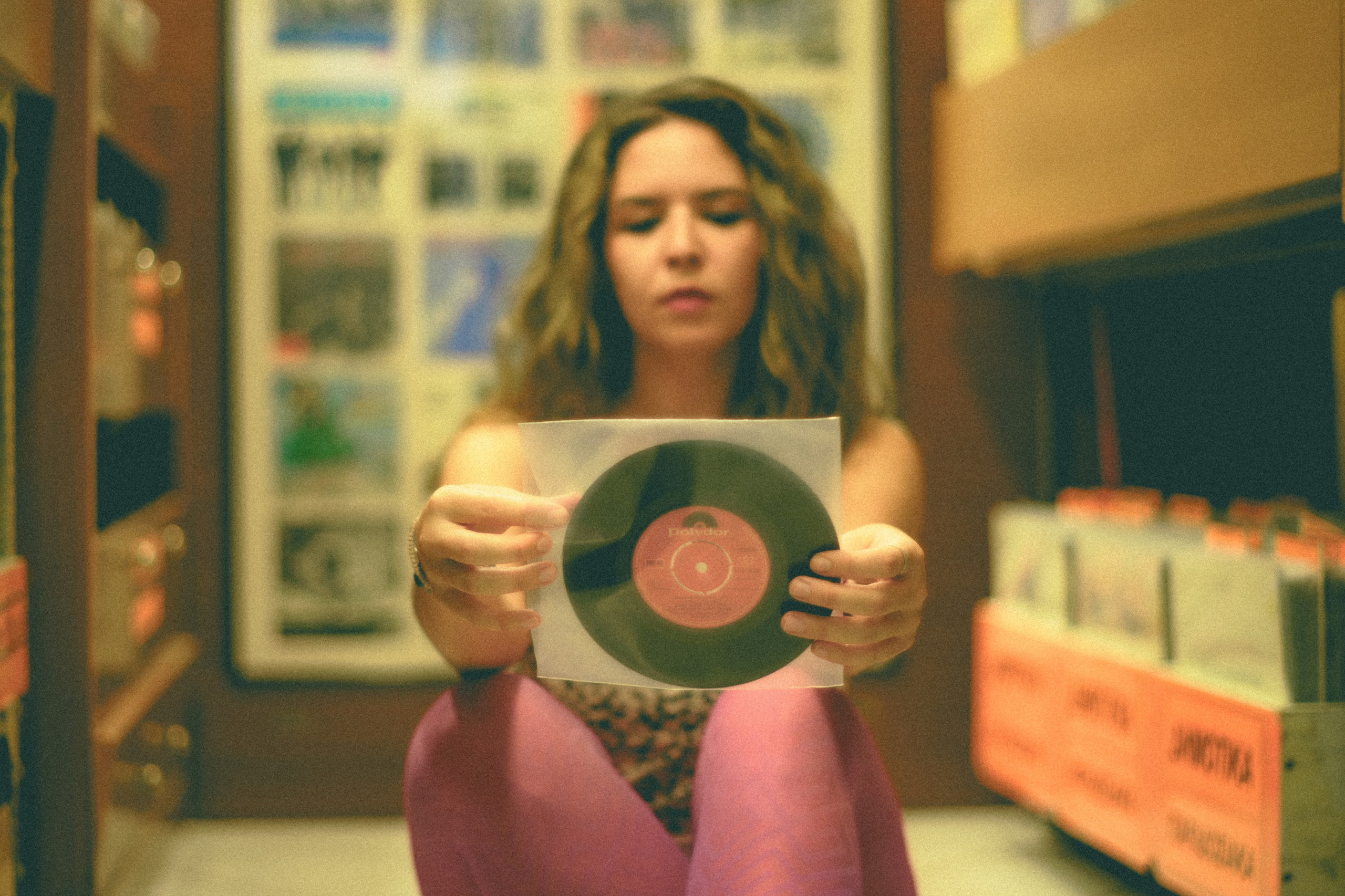 Miriam | Vinyl store. Photographer in Greece Kristina