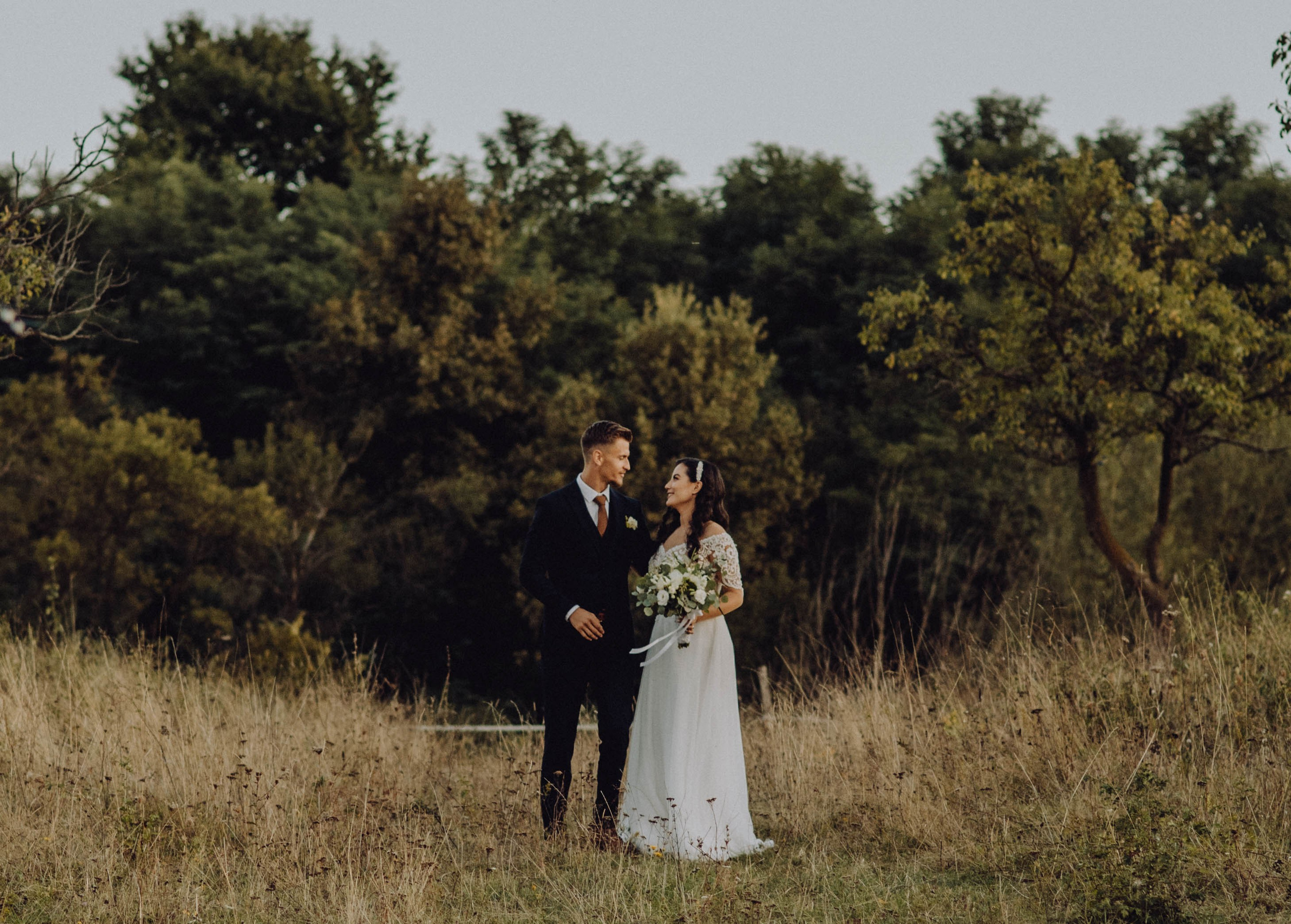 Raul & Eunice. Wedding & couple photographer from Romania Rut Vetan