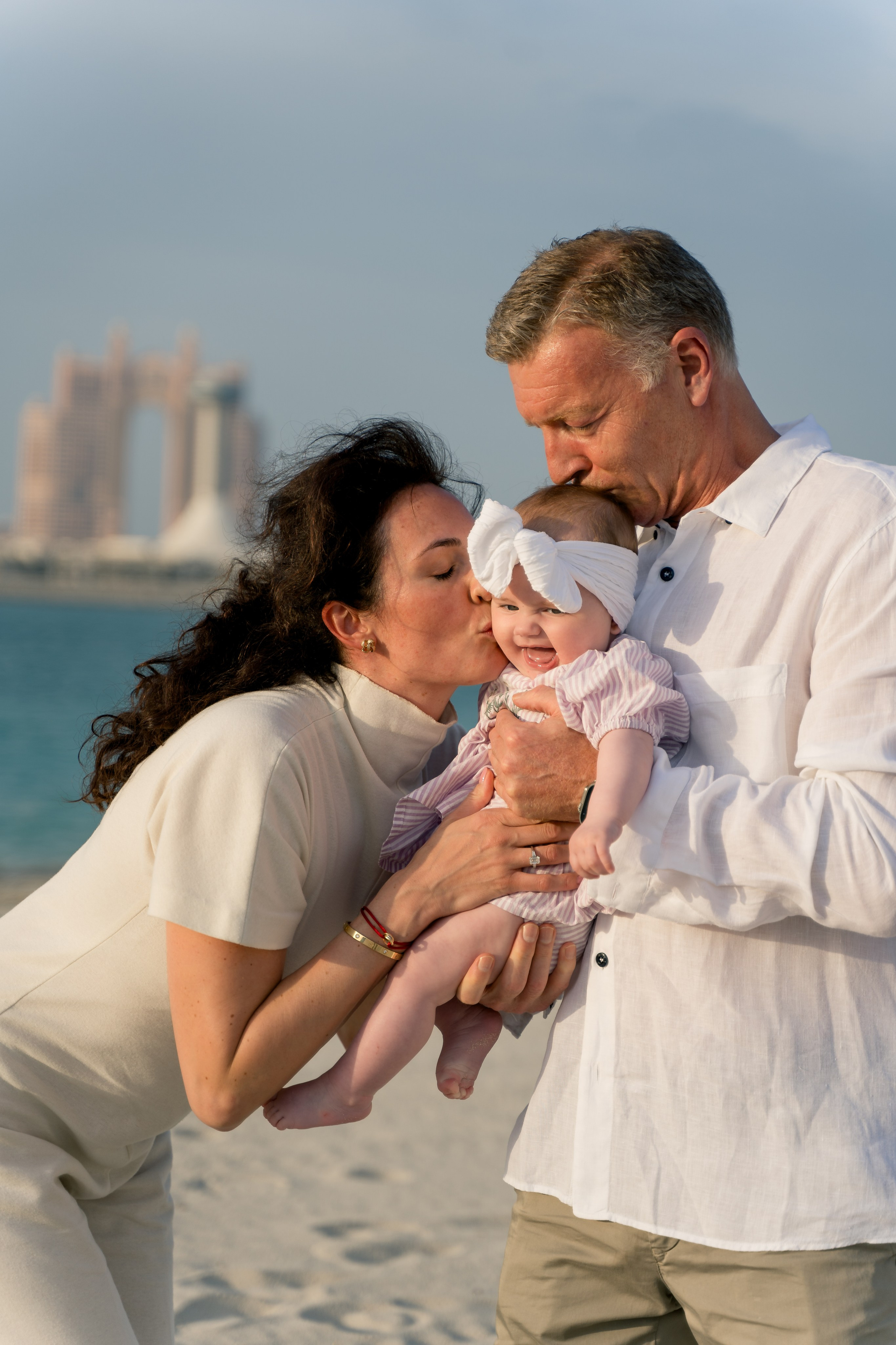 Семейная фотосессия в Отеле. Фотограф в Абу Даби Марина