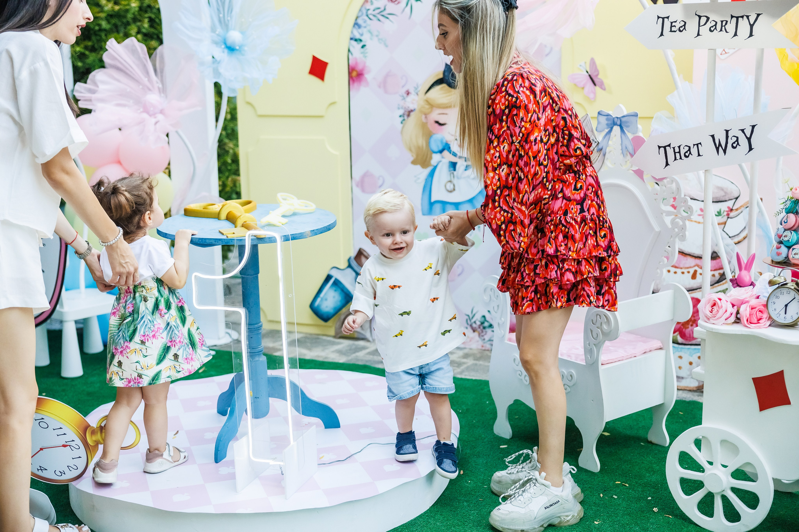 Честит 1 Рожден Ден. Фотограф Ирина Йотова