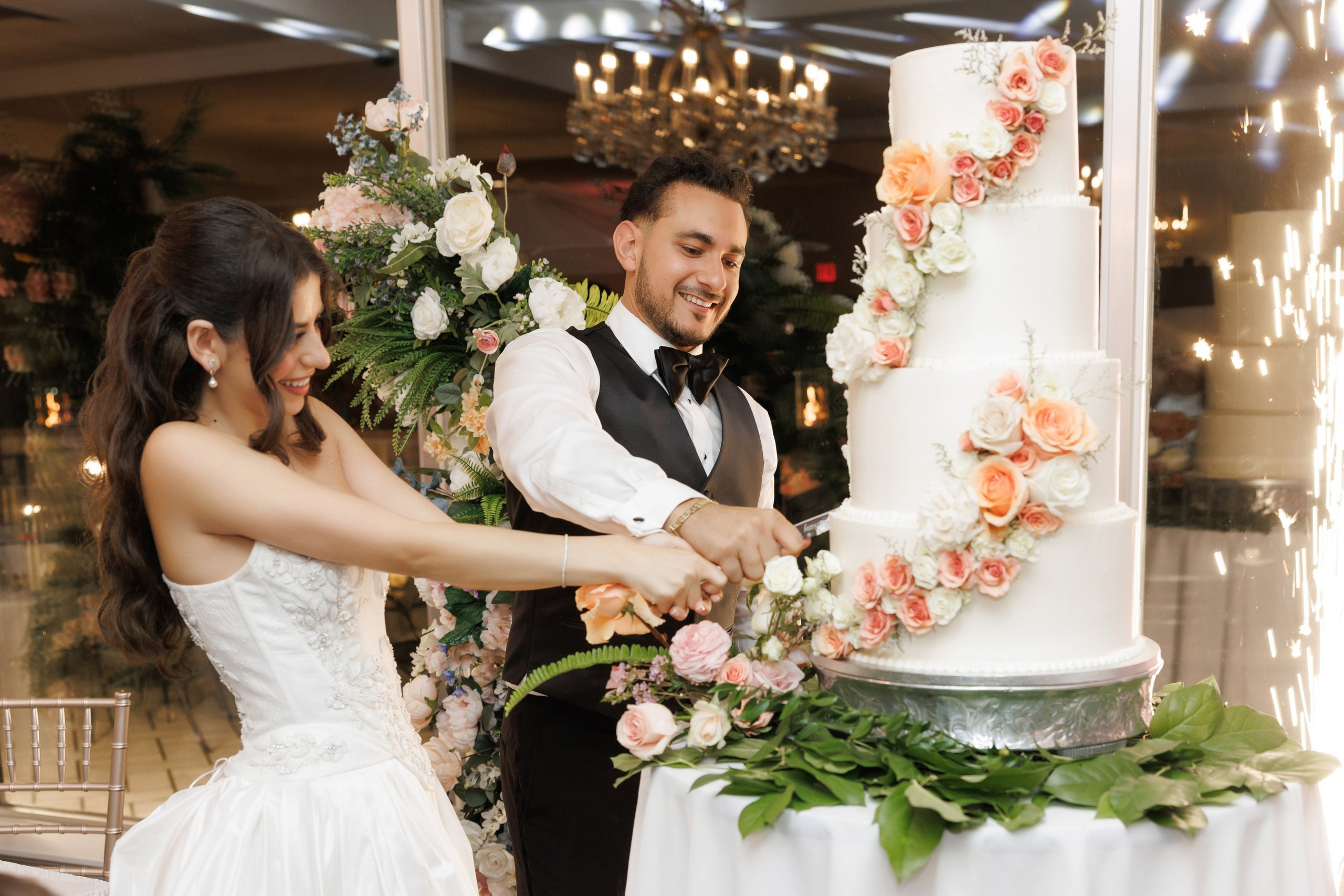 Jewel and Geovany. Wedding Photo & Video