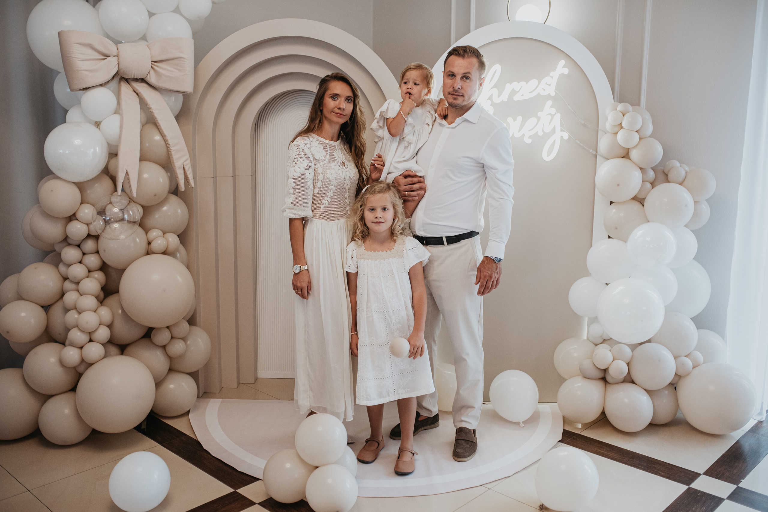 Chrzest Święty Zuzi. Dominika Strachacka Fotografia | Fotograf ślubny i rodzinny Opole Lubelskie Lublin