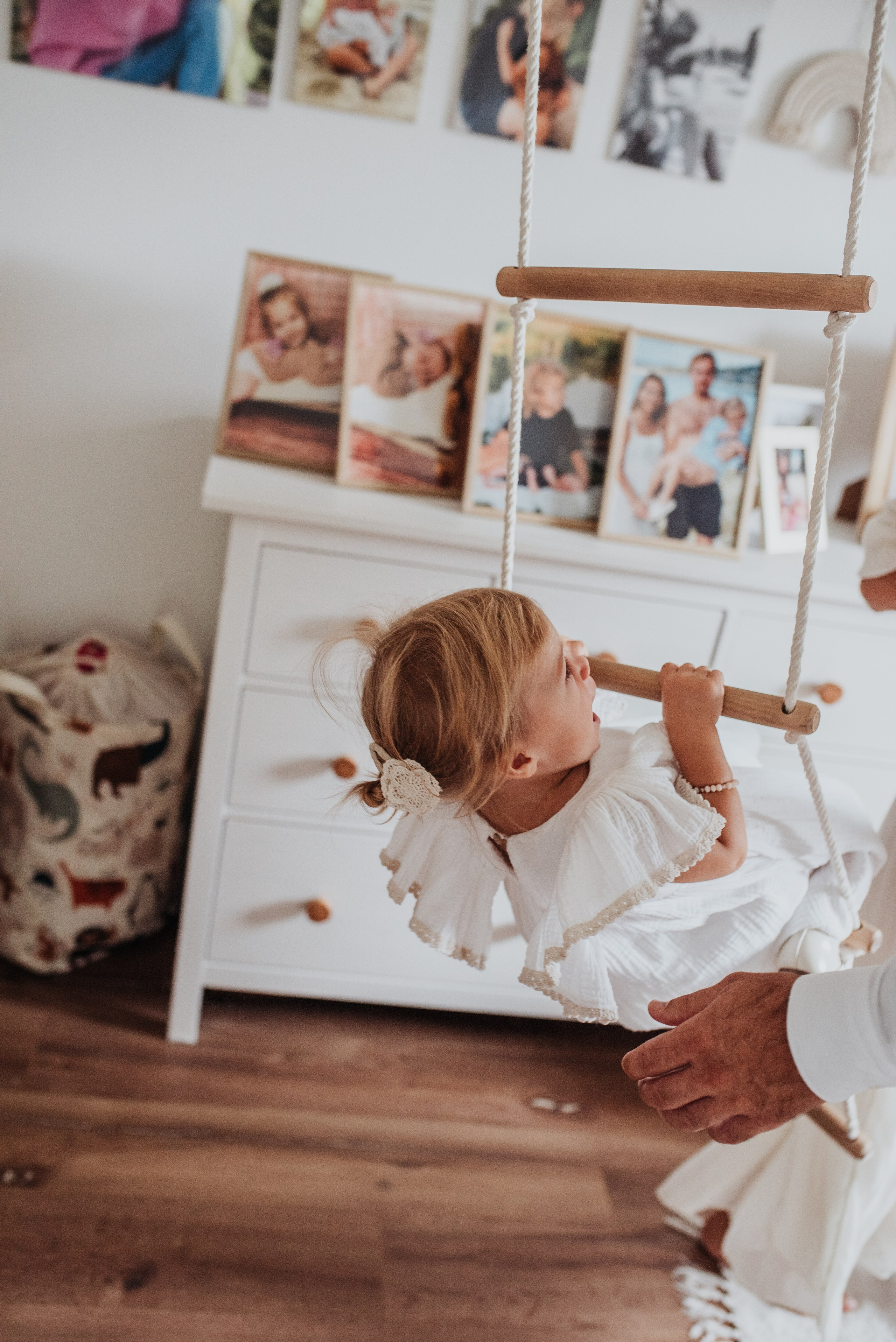 Chrzest Święty Zuzi. Dominika Strachacka Fotografia | Fotograf ślubny i rodzinny Opole Lubelskie Lublin