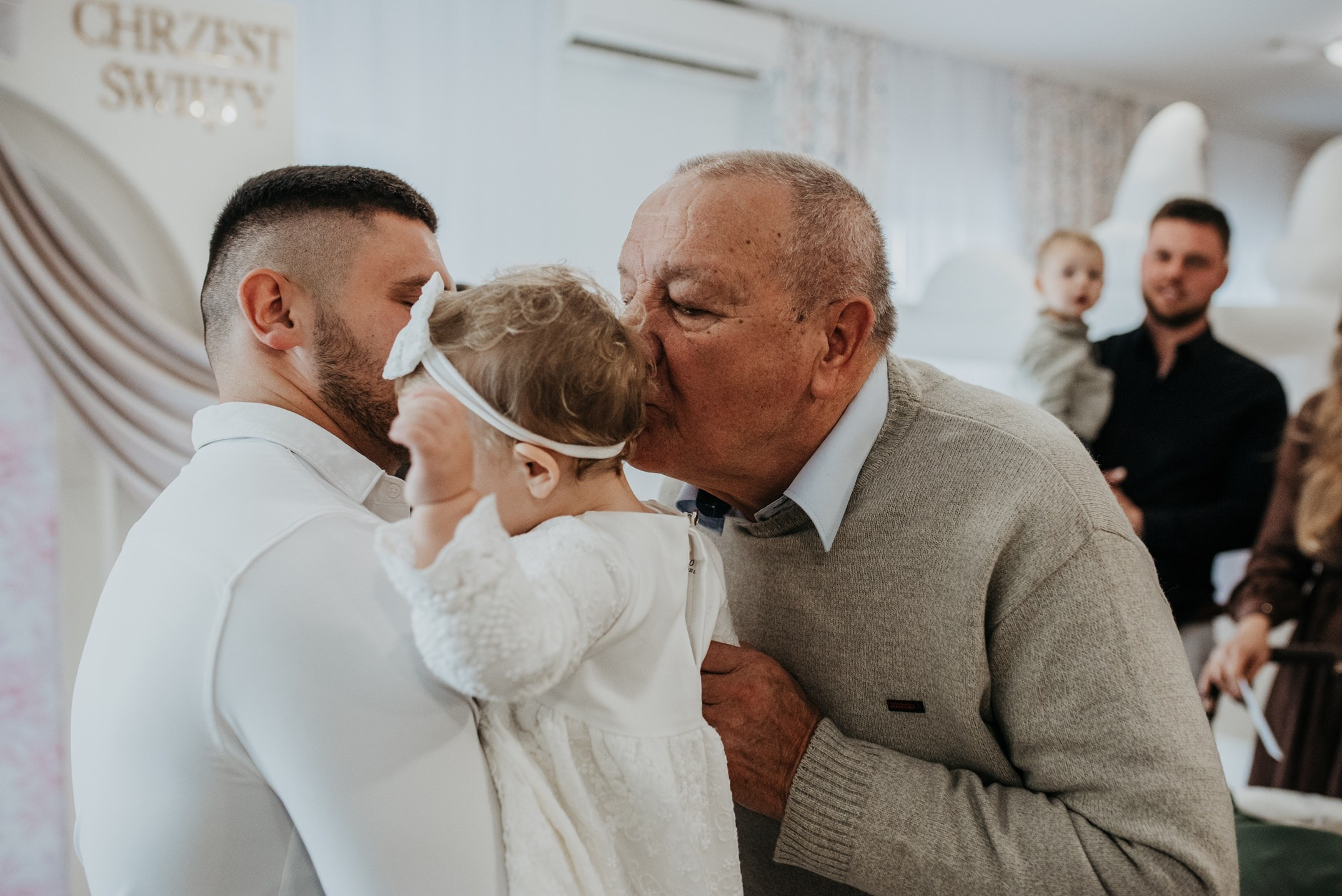 Chrzest Święty Łucji i Mai. Dominika Strachacka Fotografia | Fotograf ślubny i rodzinny Opole Lubelskie Lublin