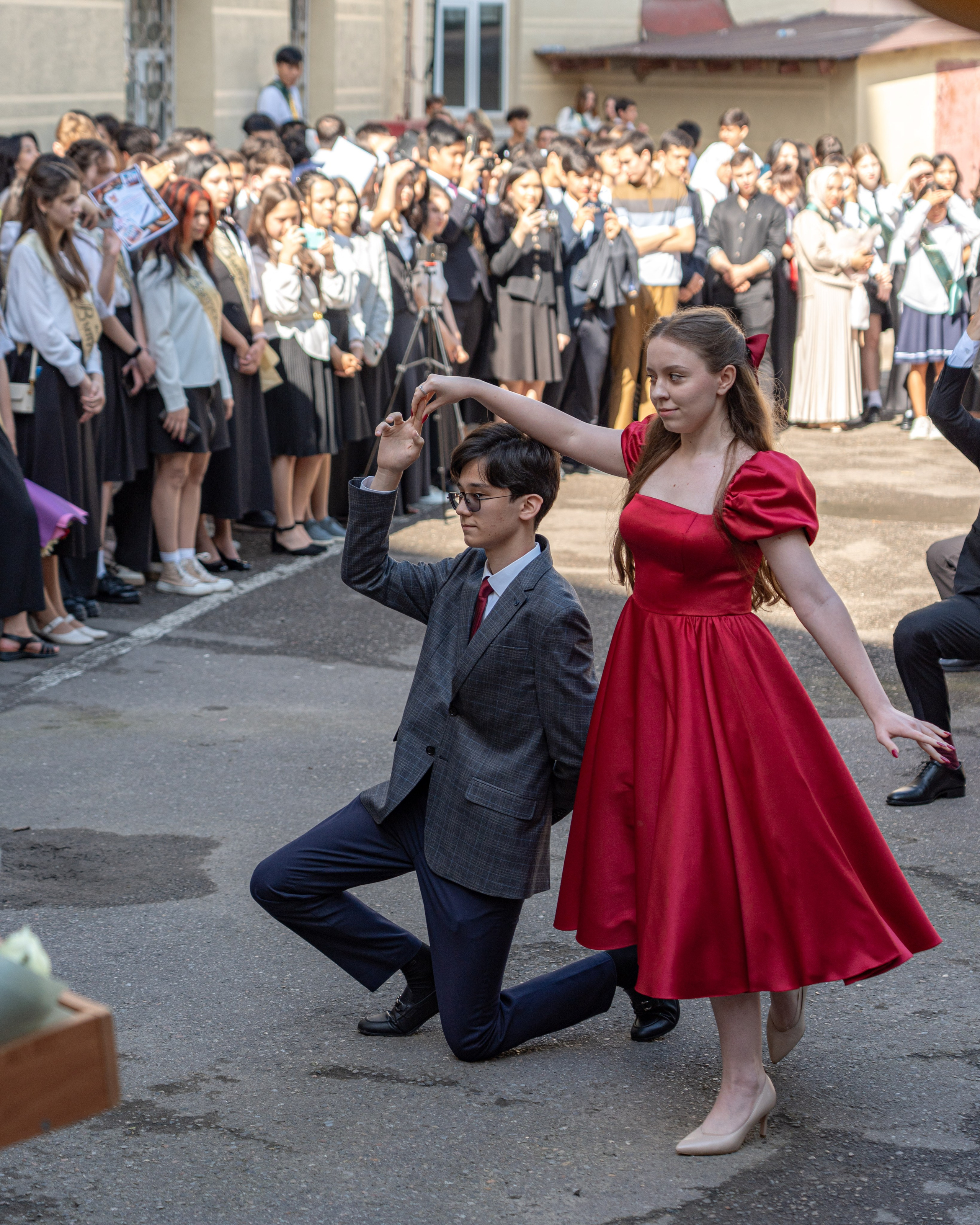 «Последний звонок» в школах Ташкента. Георгий Намазов | Фотограф в Ташкенте