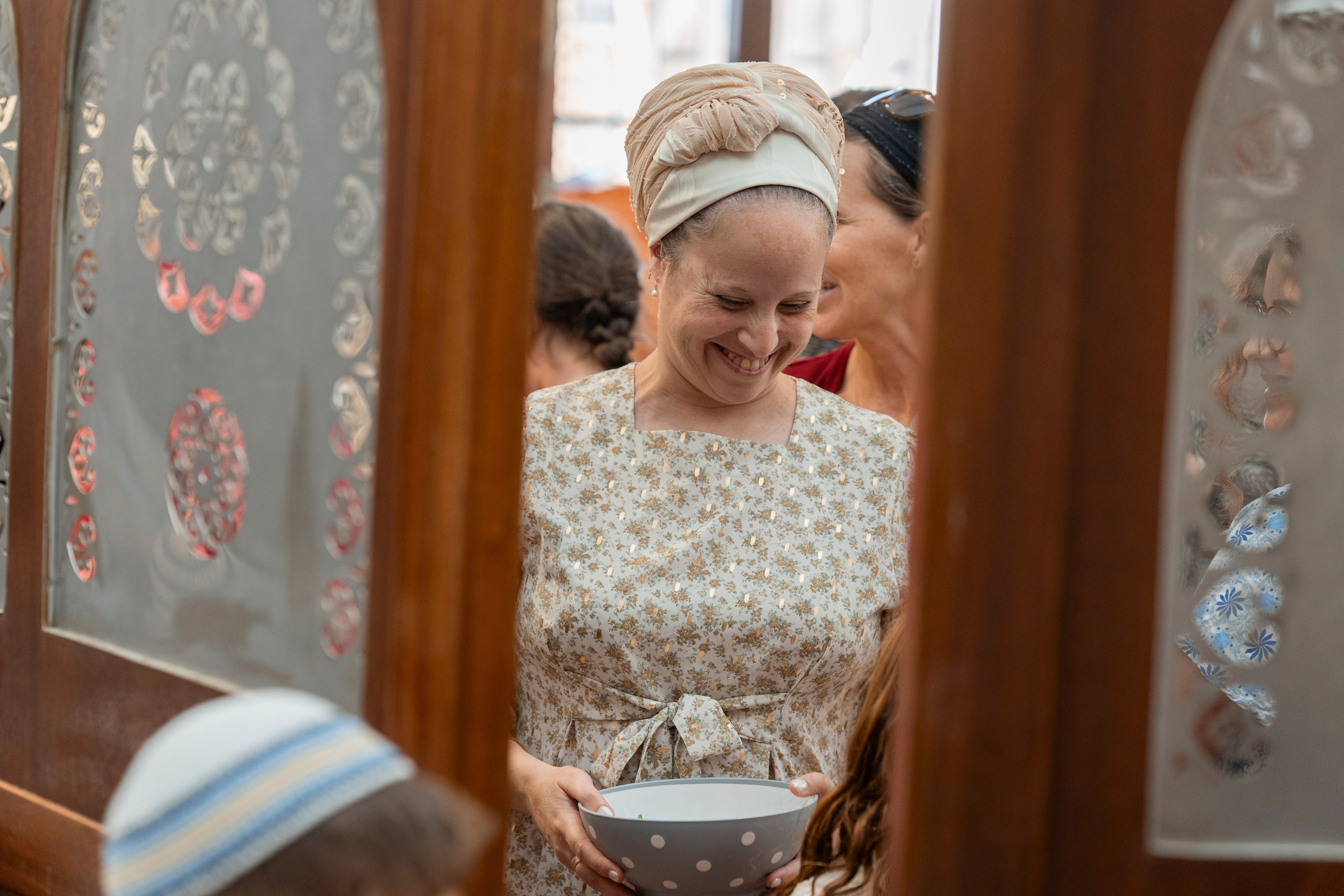 הנחת התפילין רפאל לוי. יוסף מזרחי צילום חתונה, ברית וזוגיות. צלם מקצועי שאוהב להוציא אתכם הכי יפים ברגעים הכי מרגשים