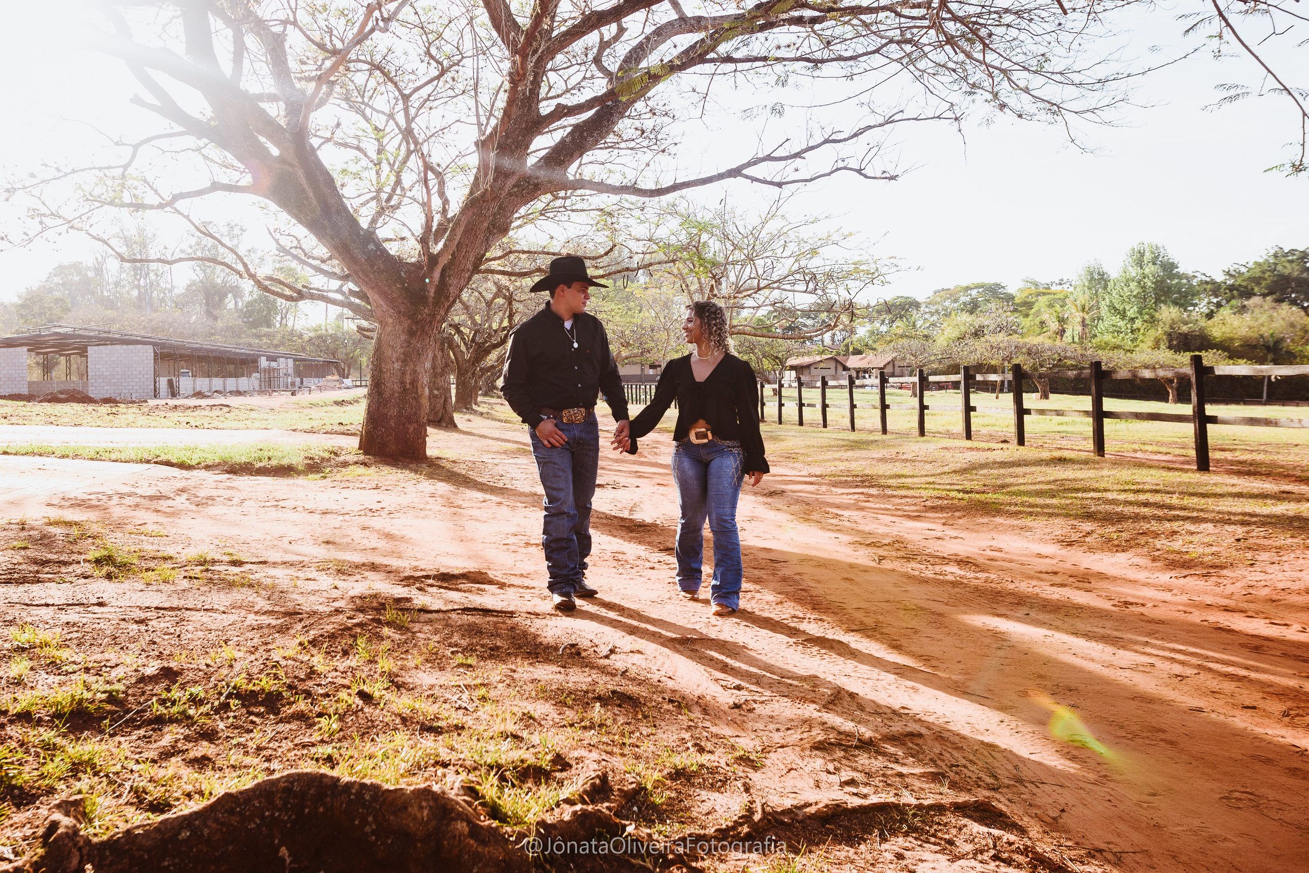 Pre Wedding Luérica e Vinicius. Fotografia de casamentos e ensaios em avaré Jônata Oliveira