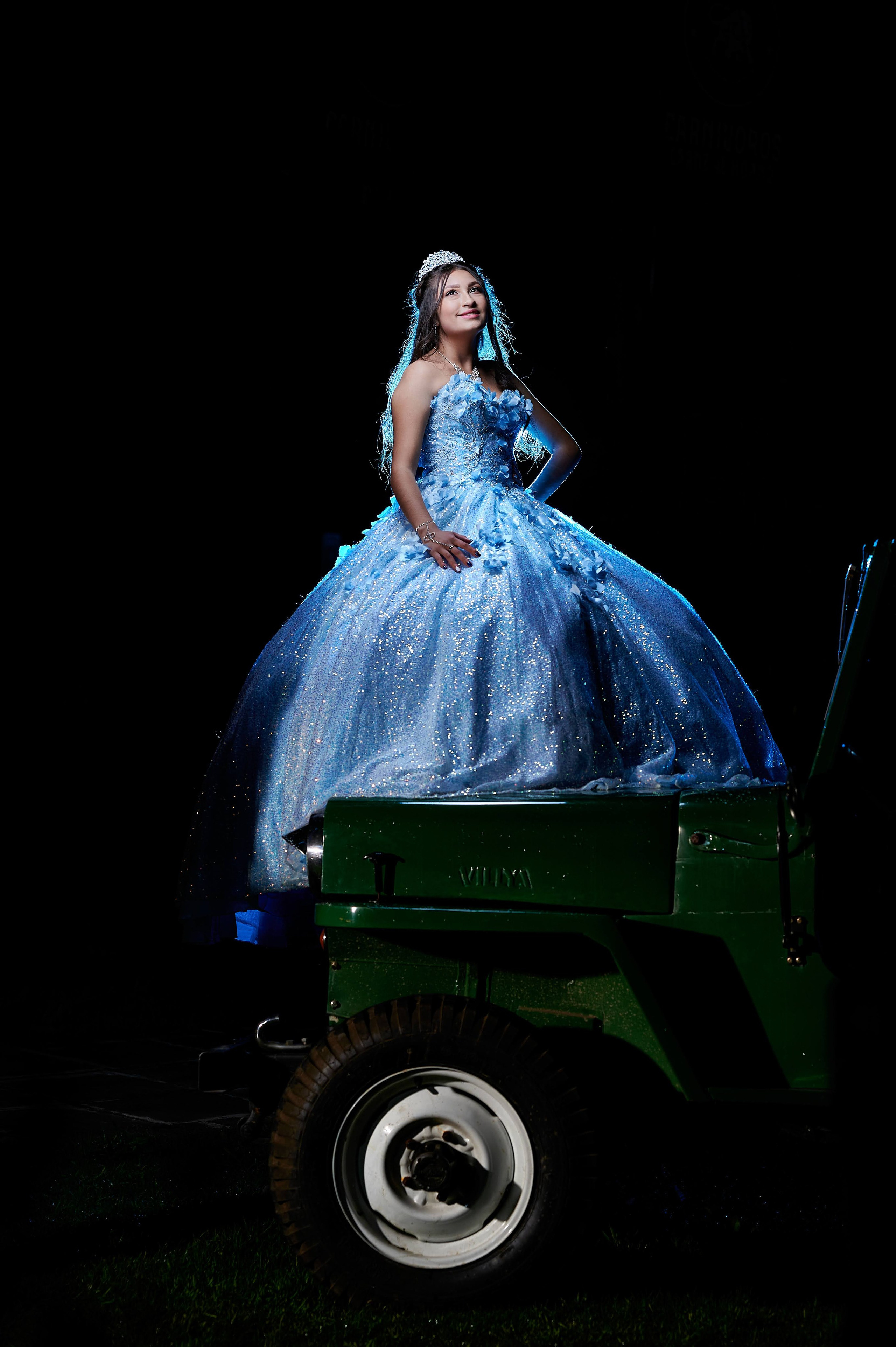 Mis 15 | Sesiones de Fotografía Modernas. Wedding Photography & Videography by ZZ Hendrick | Capturing Your Love Story in Colombia & USA