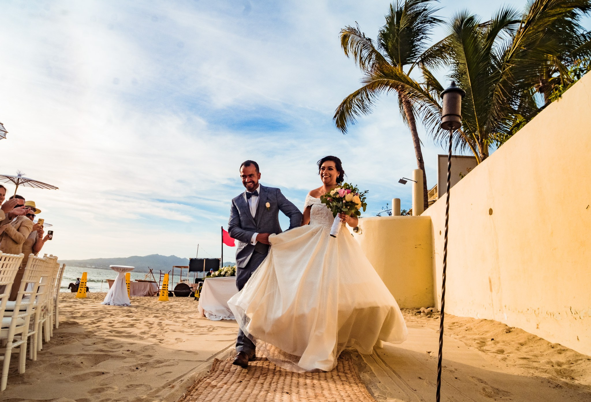 Lupita y Abel / Puerto Vallarta. Wedding and family photographer in Mexico City