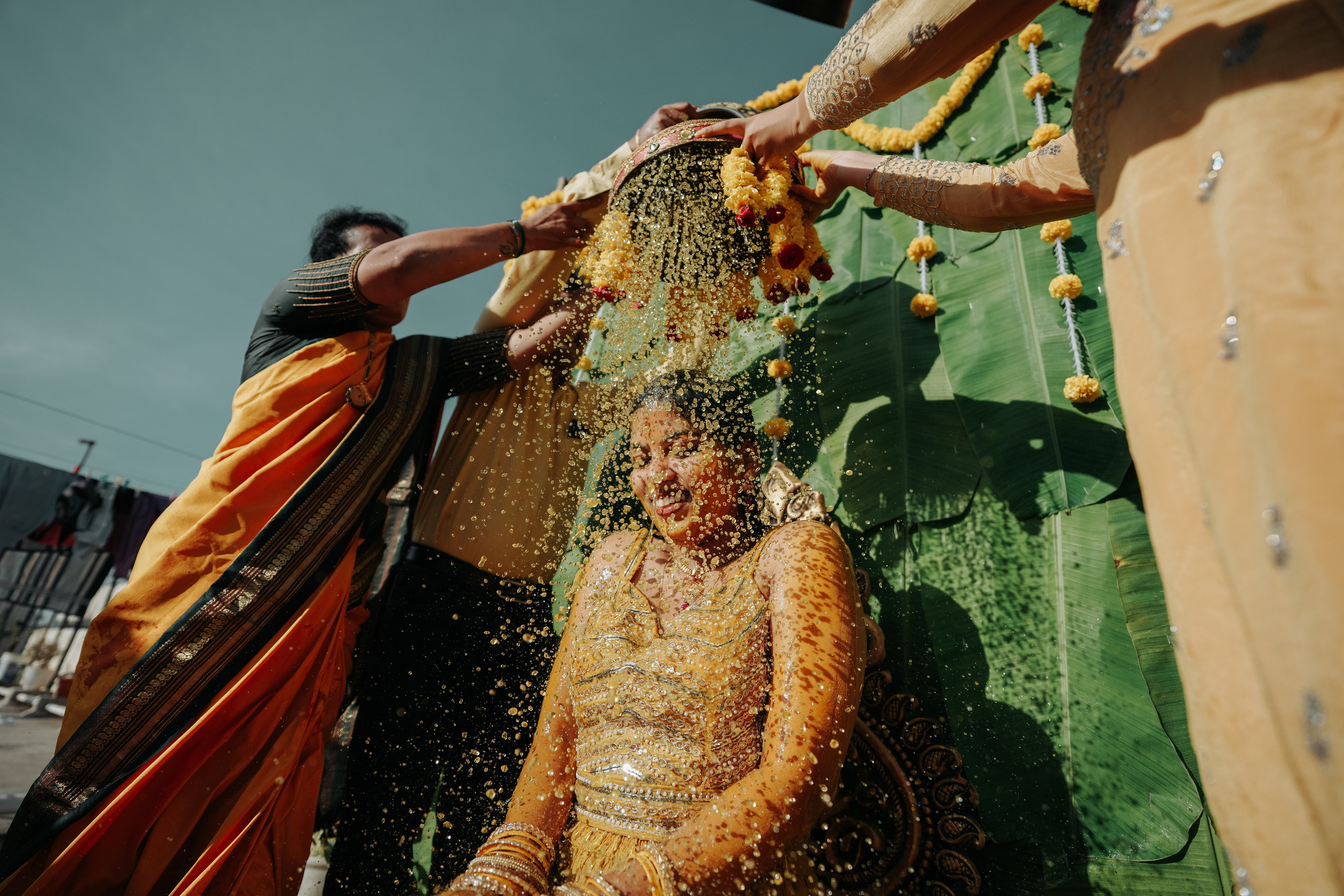 HALDI & MEHANDI. Wedding photographer Stalen Robert