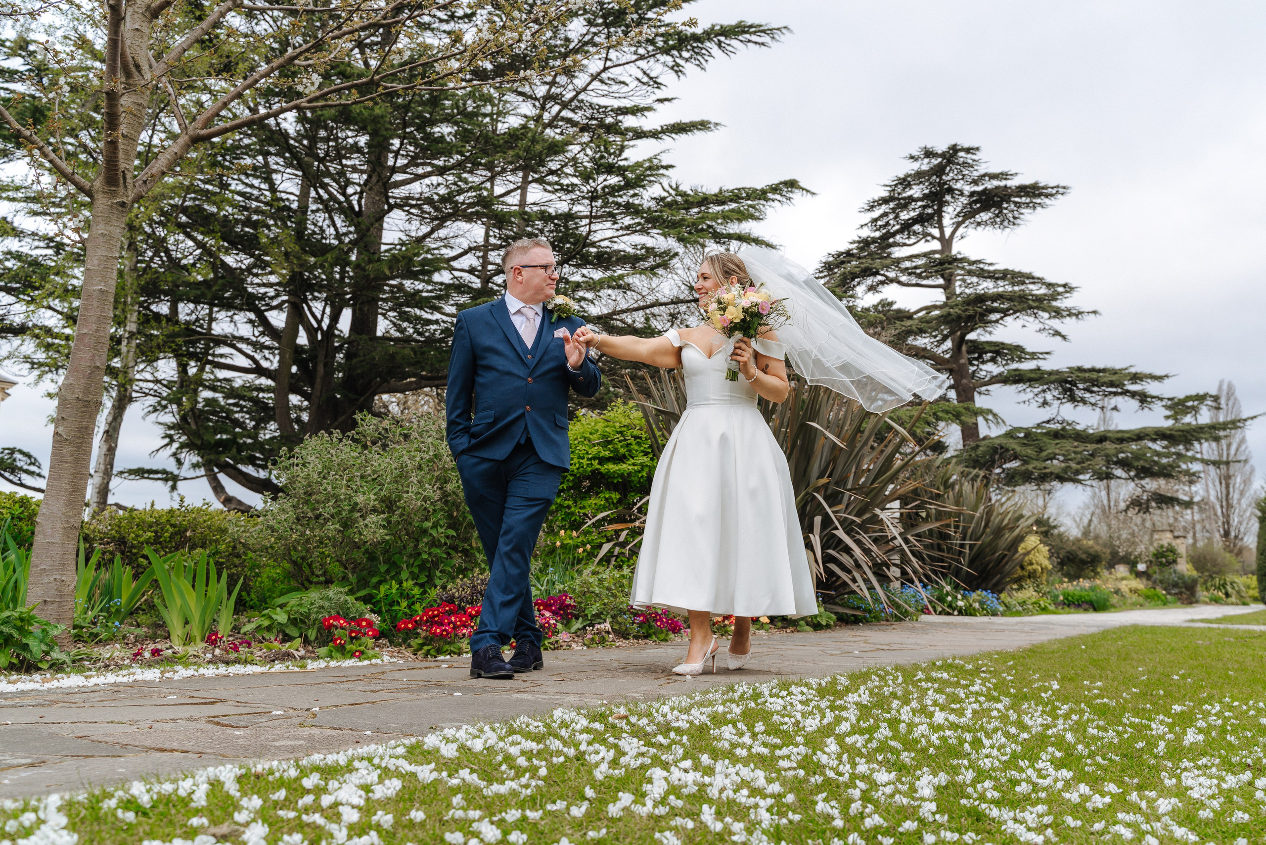Luke and Nicola’s wedding at Danson House. Photographer in England Ekaterina Romanova