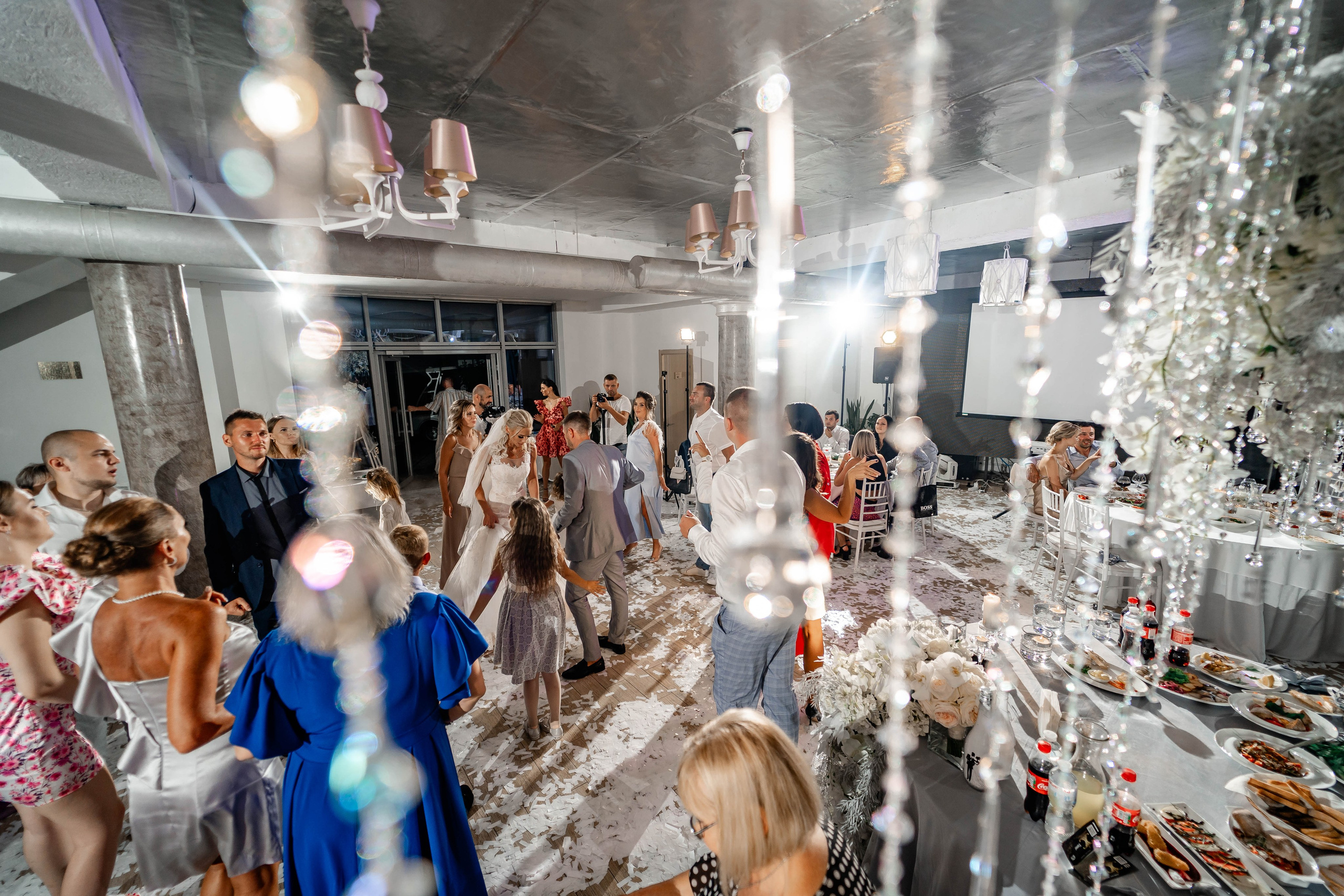 Die Feier. Hochzeits- und Reportagefotograf für München, Regensburg, Deutschland RED LINE Media