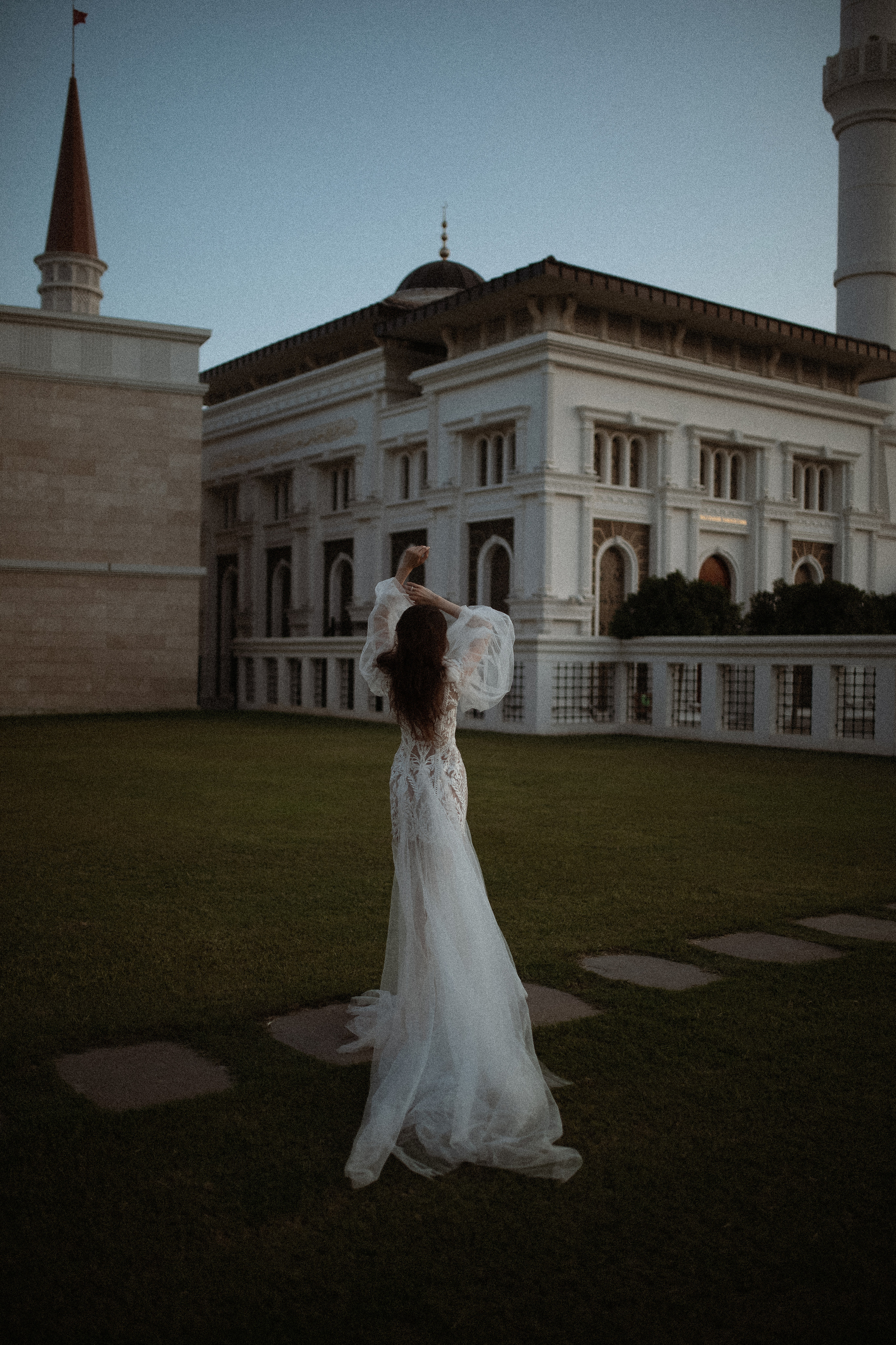 Необычный дизайн свадебного платья.Свадебный фотограф. Свадебный фотограф Турция. Свадебный фотограф в Турции. Фотограф в Анталии. Фотограф Турции. Турция свадебные фотографы. Фотограф на свадьбу. Свадебная фотосессия. Свадебная фотосессия в Алании, Сиде, Белеке. Wedding photographer . Wedding Turkey. Wedding Turkiye . Свадебная фотосессия за границей. Фотограф Анталия. Фотограф Белек. The Land of Legends. Belek