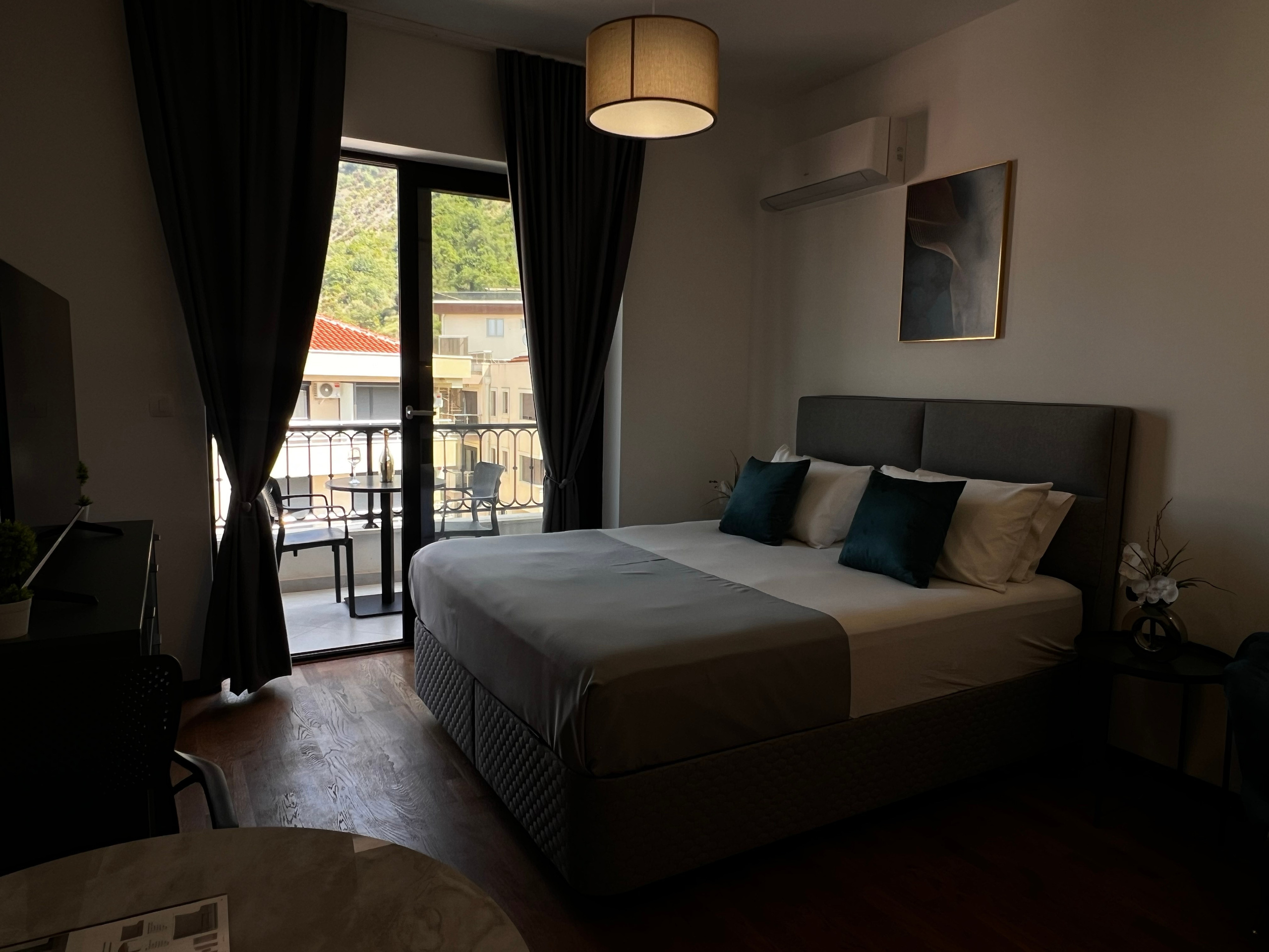 Почему профессиональная съёмка — это выгодное вложение. Фотограф в Черногории Андрей Свитайло