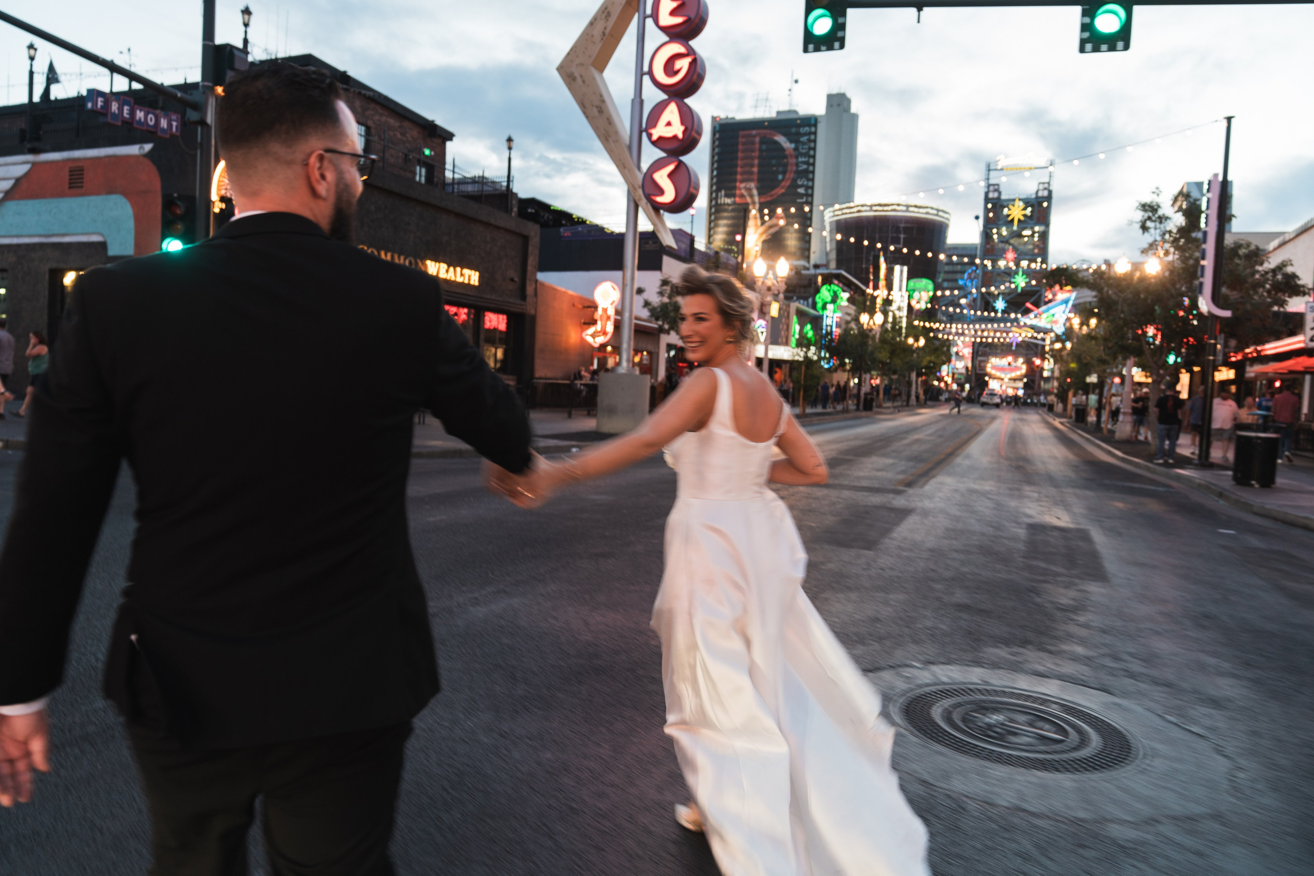 Bronislava&Sebastian. Wedding & elopement photographer Viktoriya Kravtsov. Las Vegas