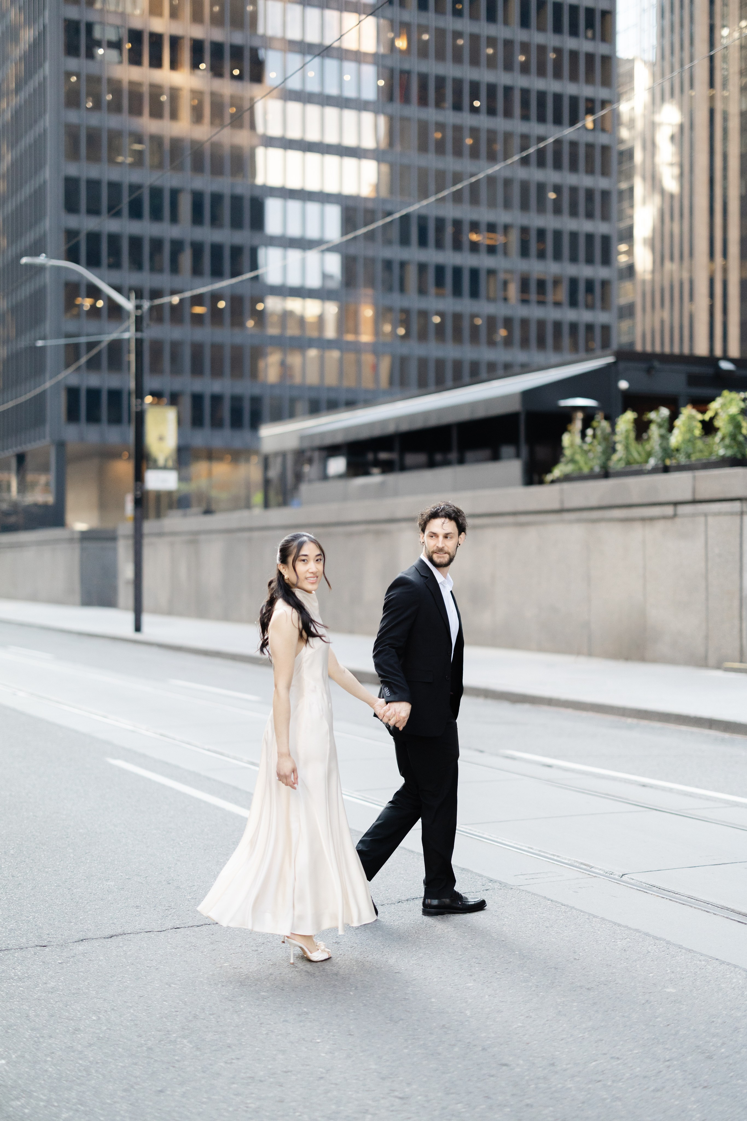 Engagement Session — Downtown Toronto. Anna Leb Photo