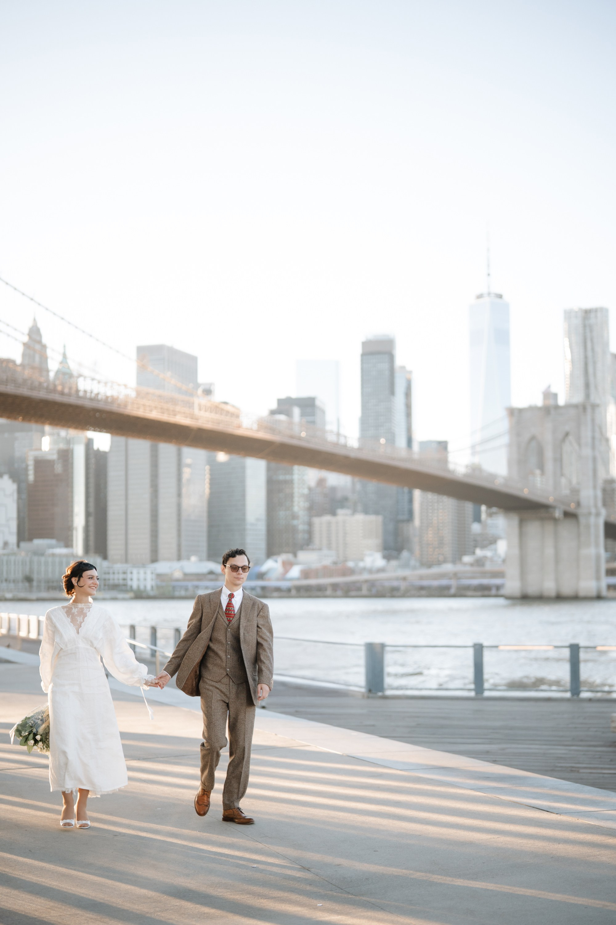 Wedding photo shoot in Dumbo, Brooklyn. Portrait and wedding photographer in New York
