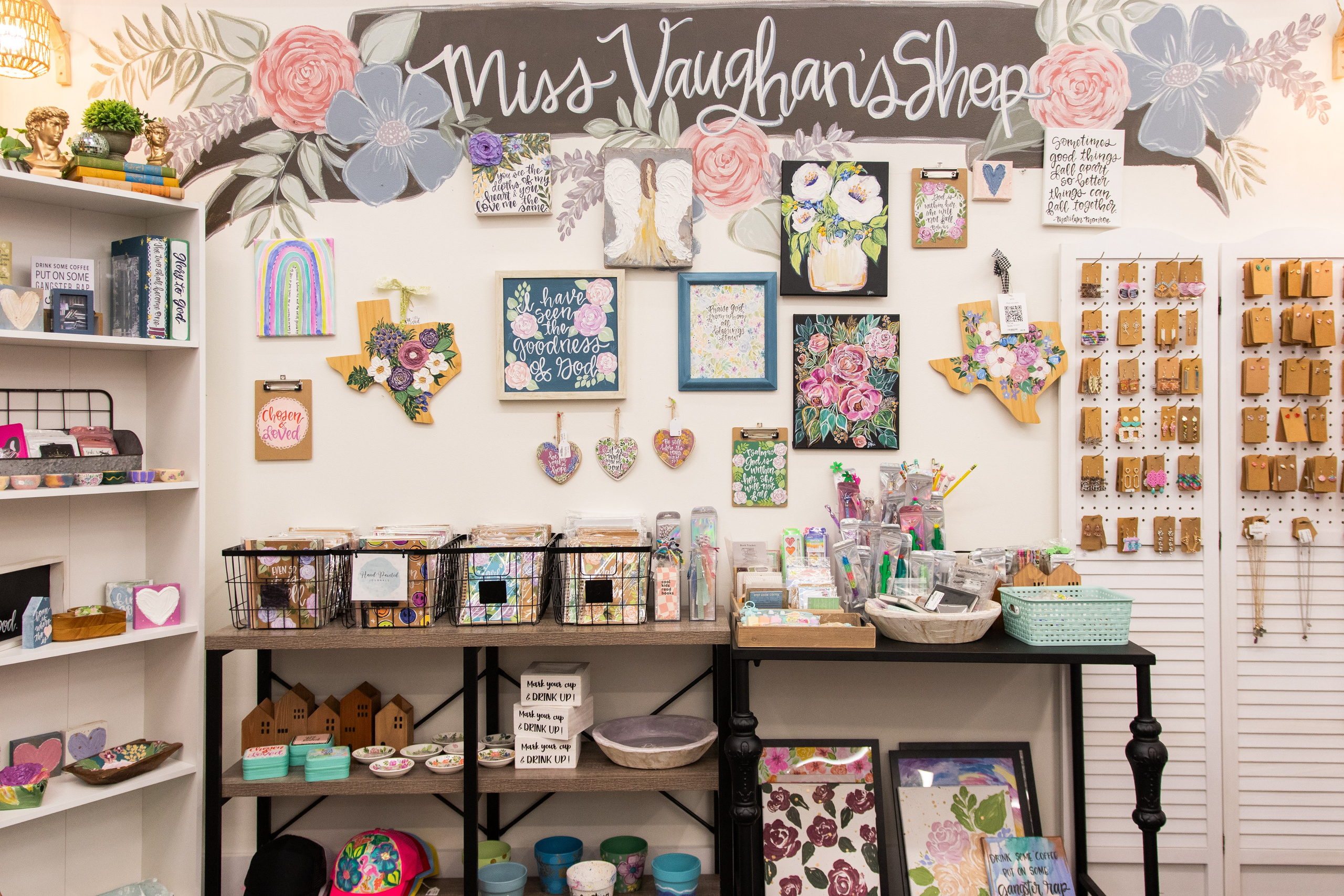 Painted Tree Boutiques fall collection retail photoshoot in Round Rock