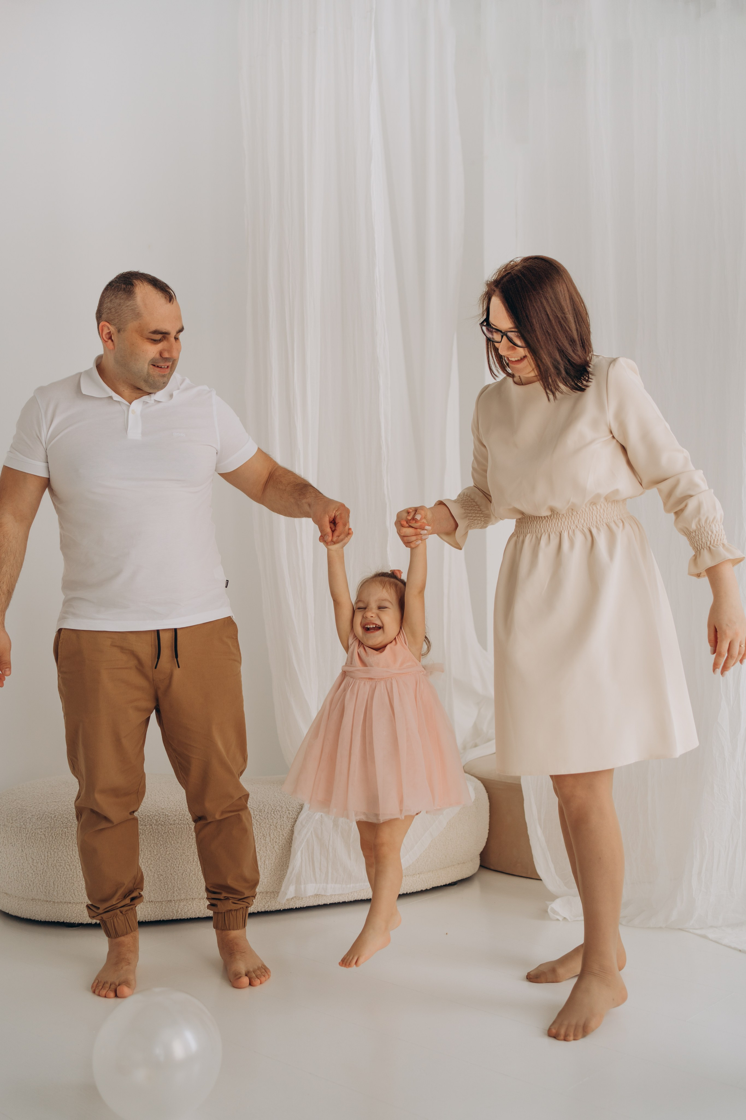 Studio — Kristina´s 2nd bday. Family photographer in Helsinki, Victoria Guadagno