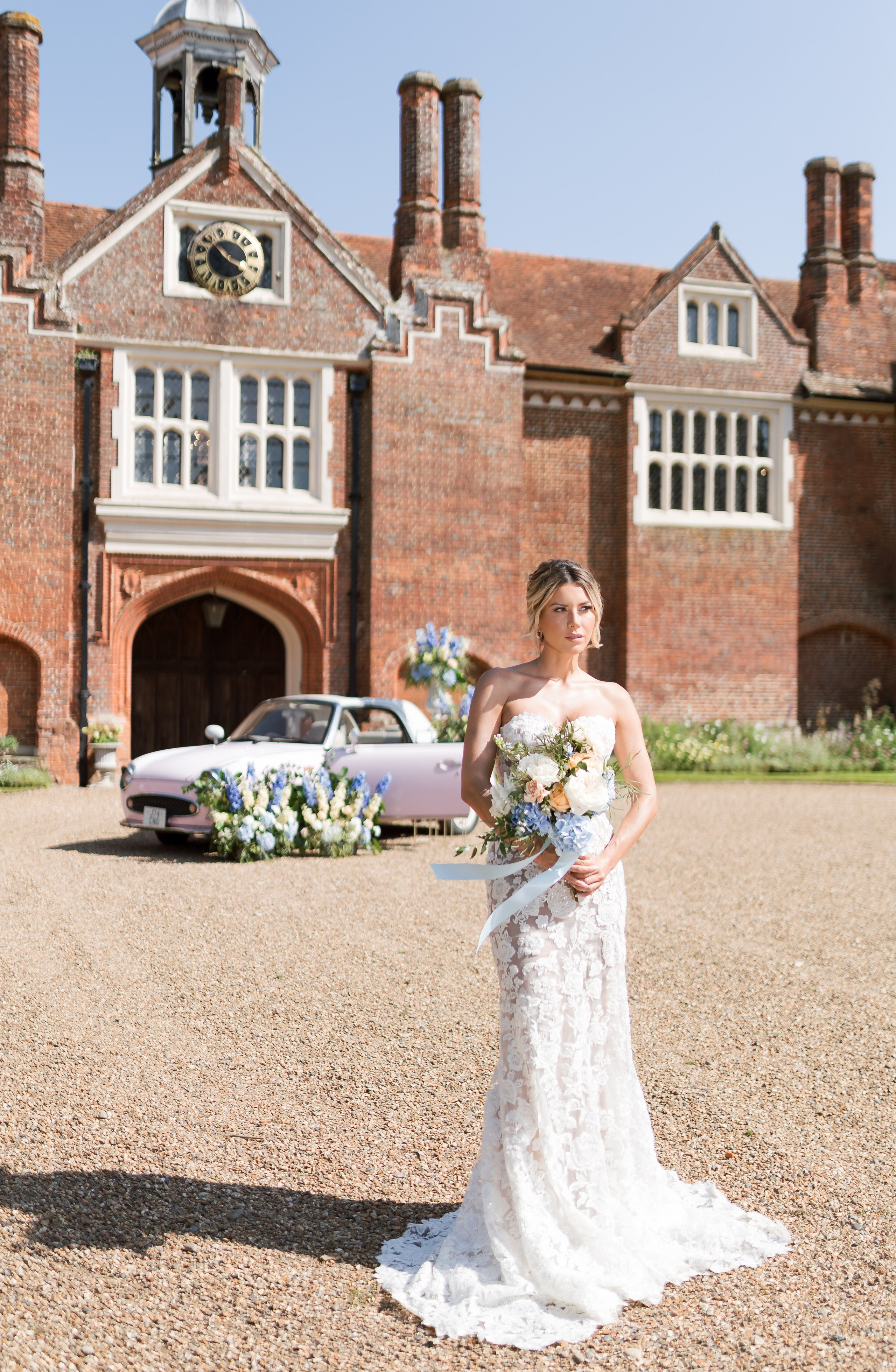Regal Romance | Editorial Photoshoot at Gosfield Hall, London Estat. YES I DO PRODUCTION — Wedding photography&videography