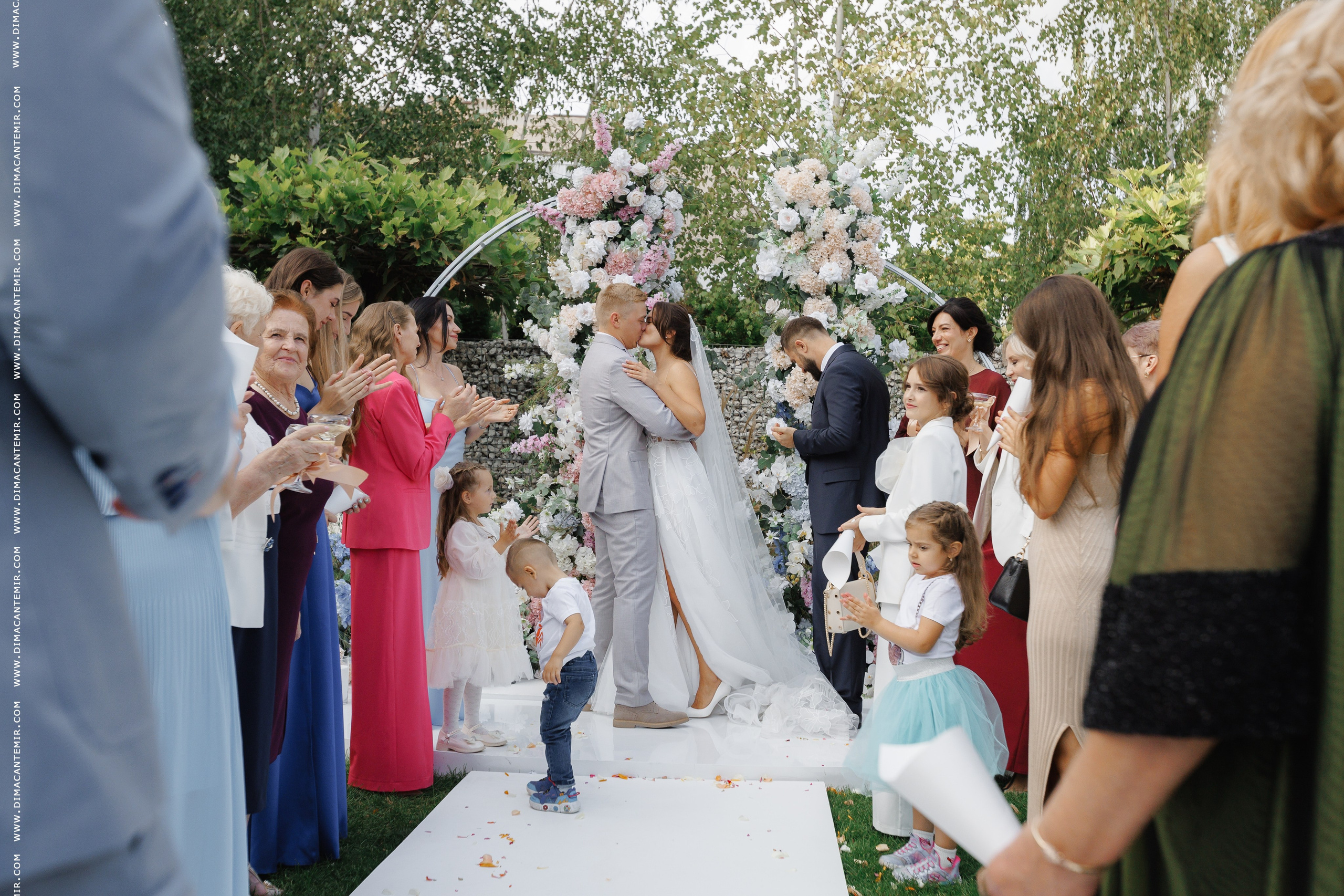 VLAD + YANA. Fotograf de nuntă în Chisinau, Moldova. Poze și Video Comerciale