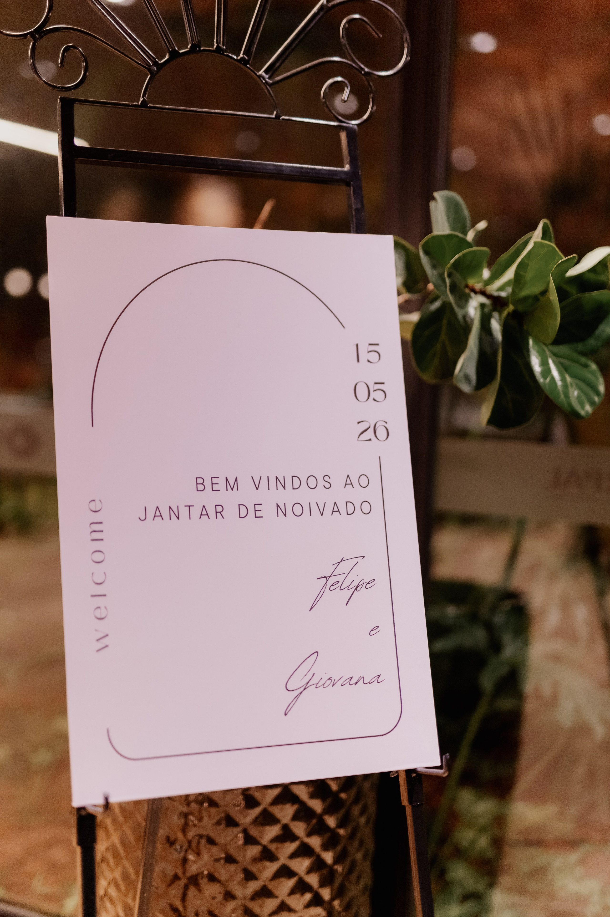 Jantar de Padrinhos em Campo Mourão • Giovana e Felipe. Barizon Fotografia | Fotógrafo de Casamentos, Ensaios e Eventos | Paraná
