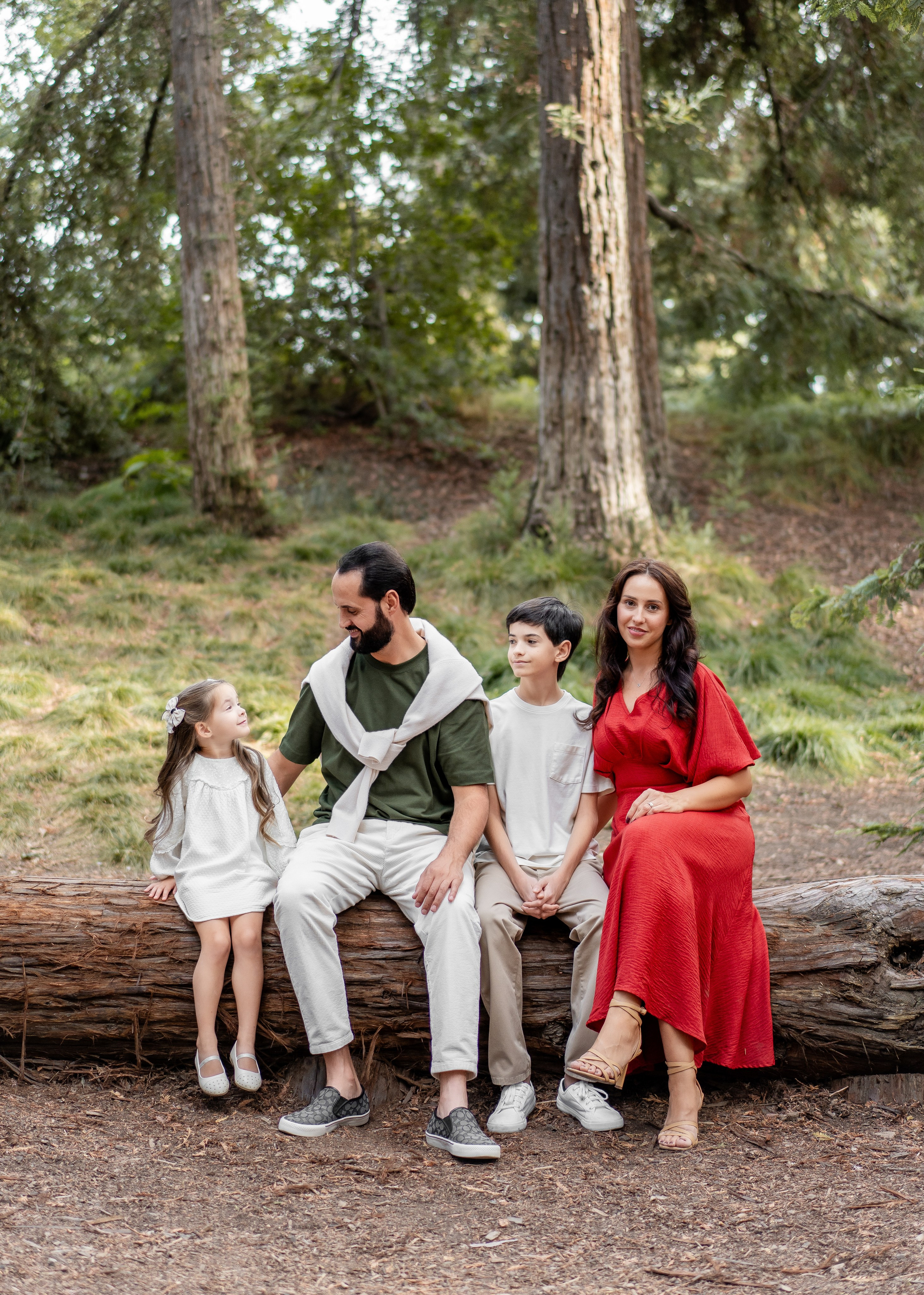 Mikhailov family. Family photographer in Sacramento | Sofia Pavenko