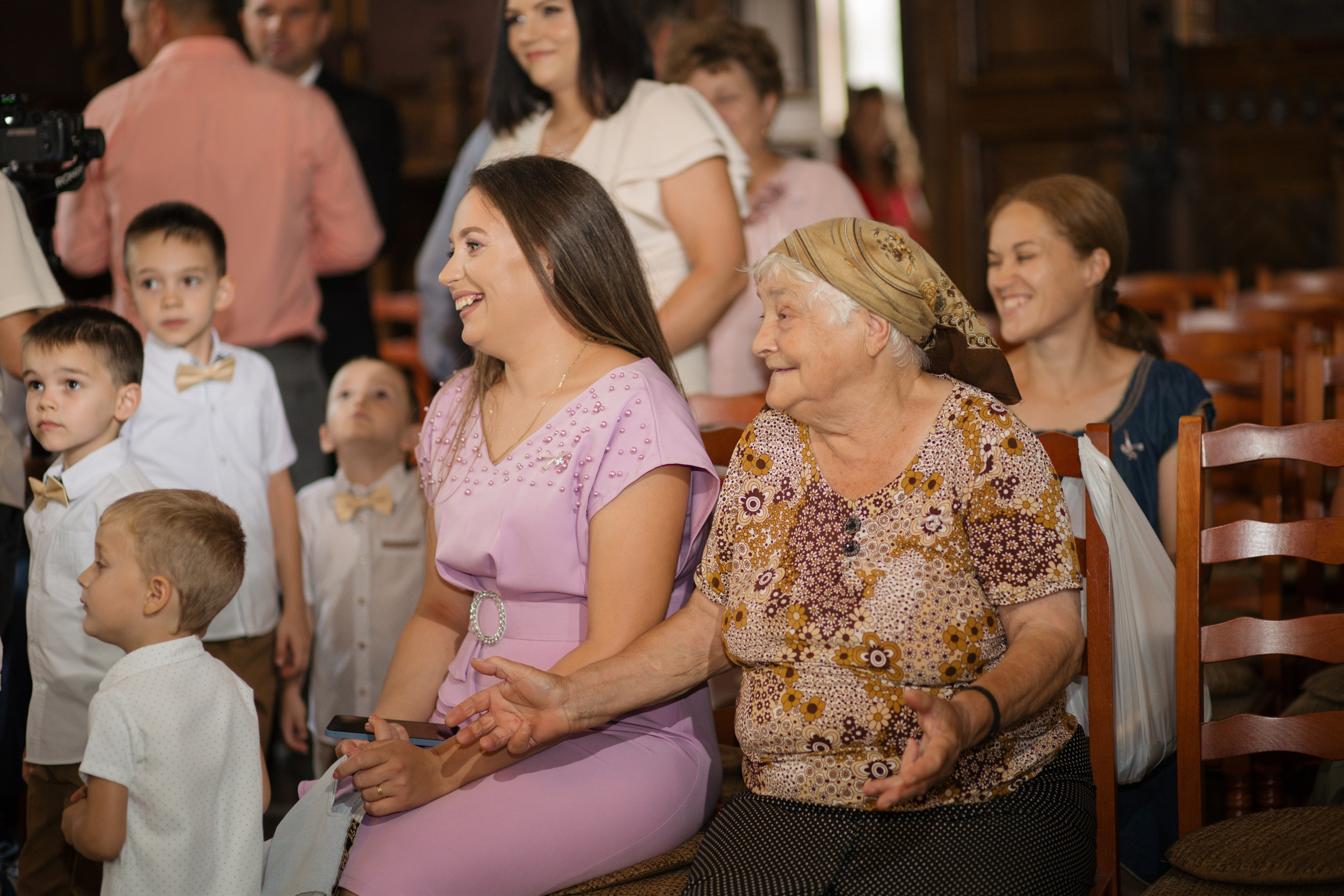 Anastasia. Fotograf si videograf — evenimente si studio