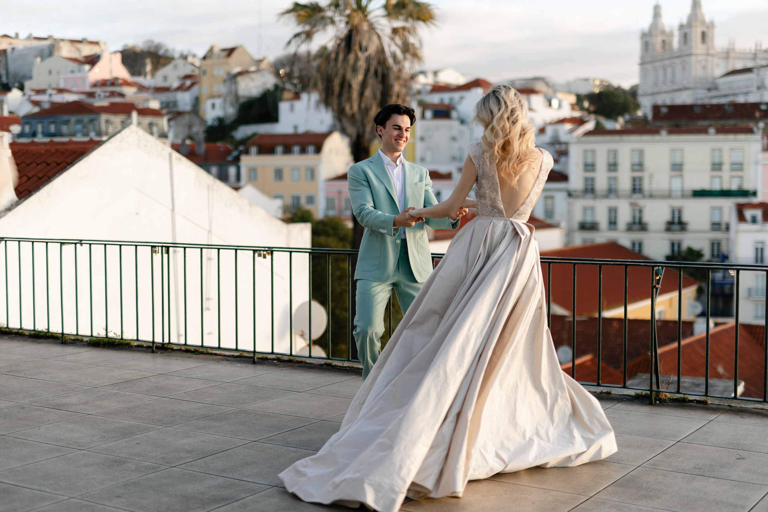 Vivien & Razvan. Main