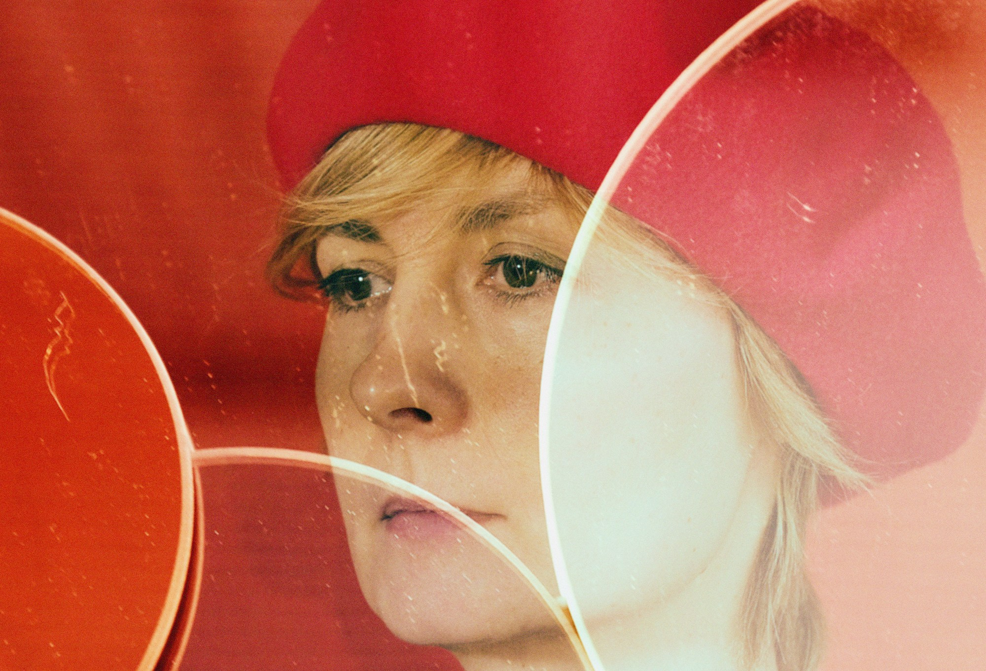 Self_portraits. Red. Portrait photographer Alena Novgorodtseva