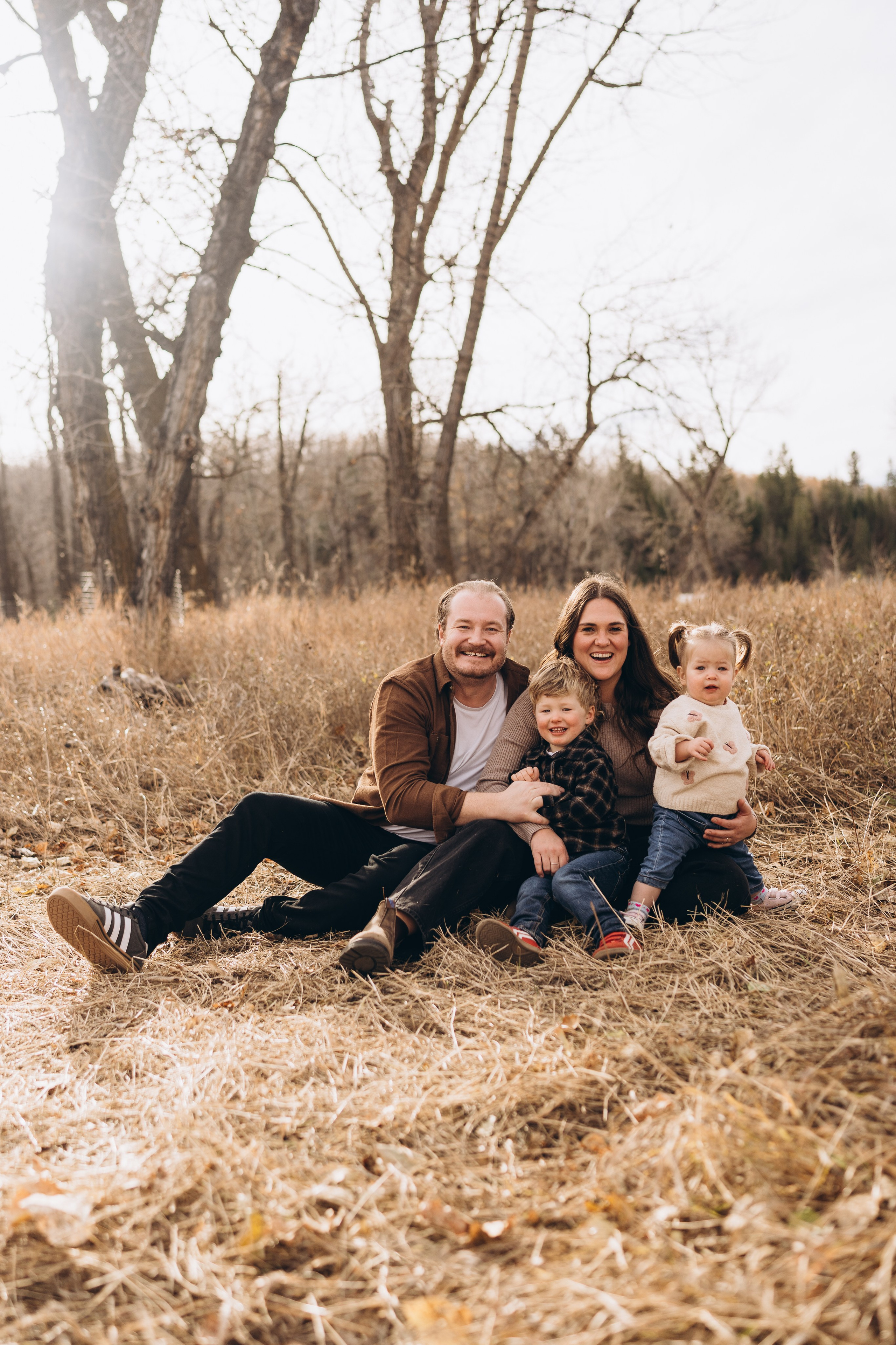 Taryn & fam. Calgary Wedding & Lifestyle Photographer — Yevhen Polishchuk