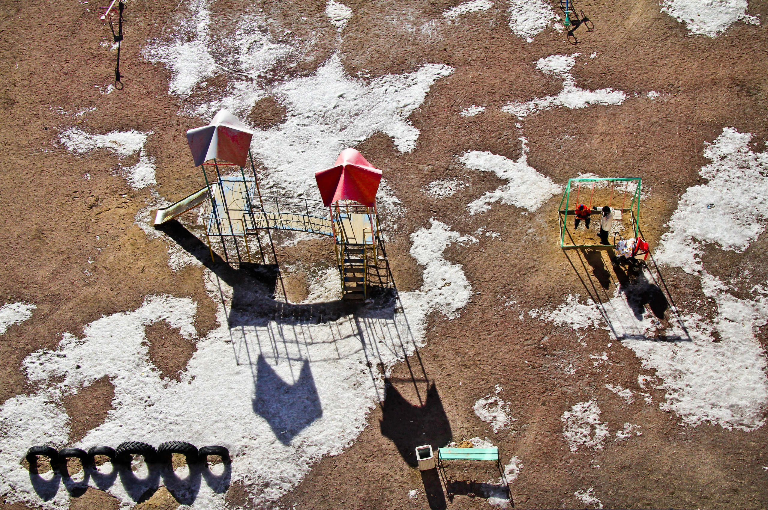 2012. Стрит-фотография, полная абсурда, идиотизма и красоты