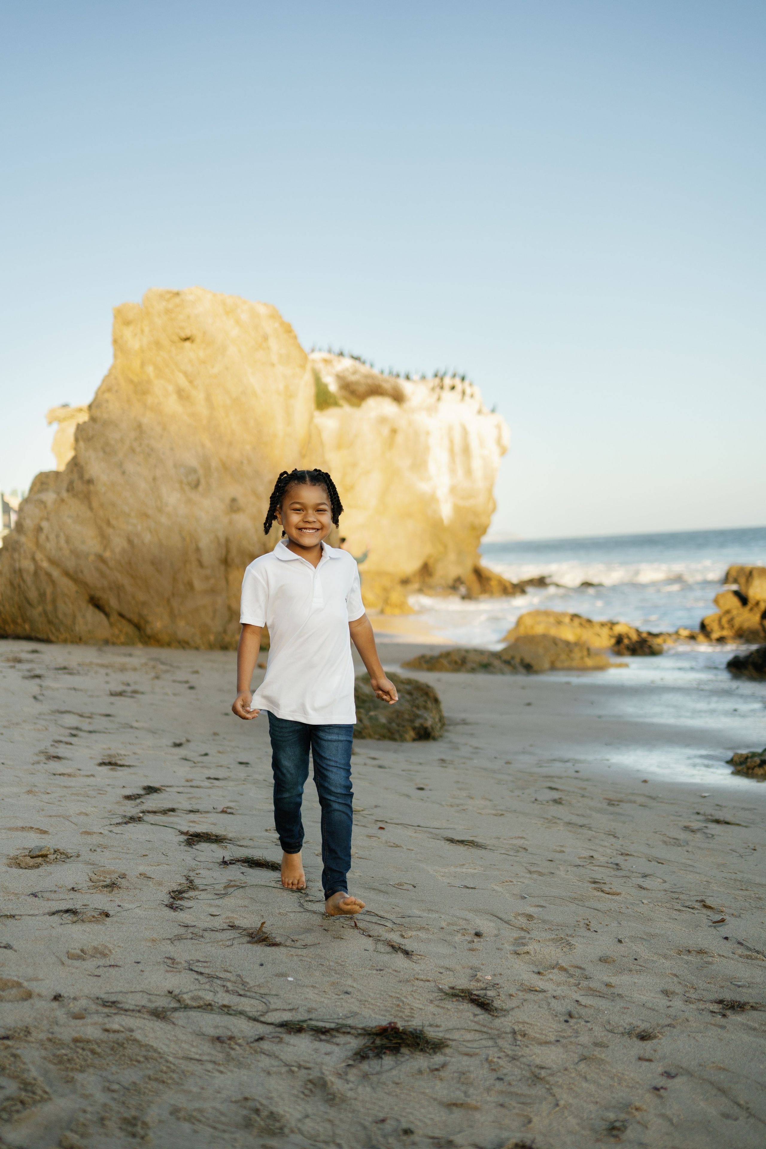 El Matador Beach Maternity Session. Wedding Photography & Videography Team in California, Los Angeles, San Francisco, San Diego and Travel