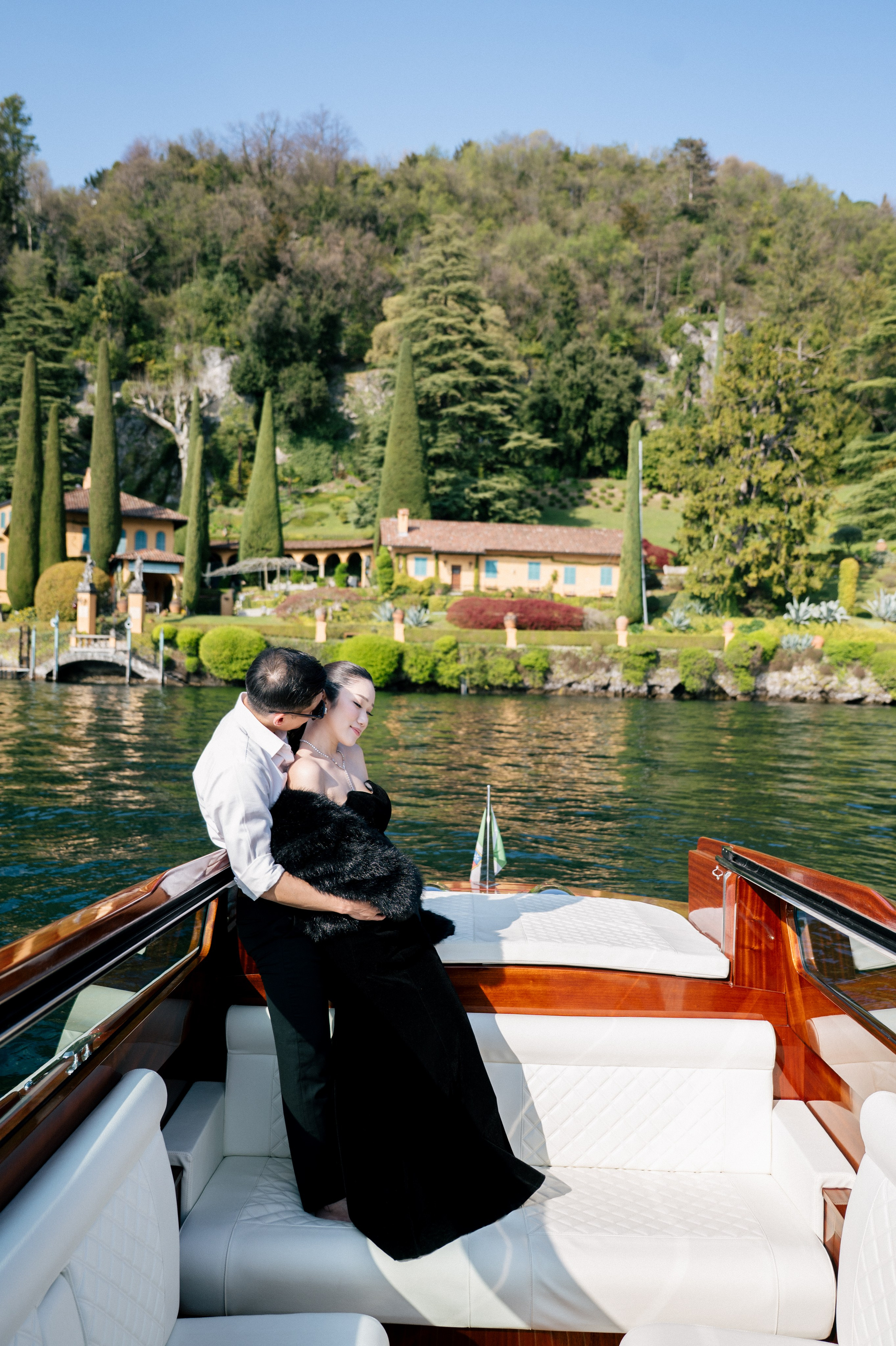 Lake Como. Lake Como Photographer — Proposal | Wedding | Elopement