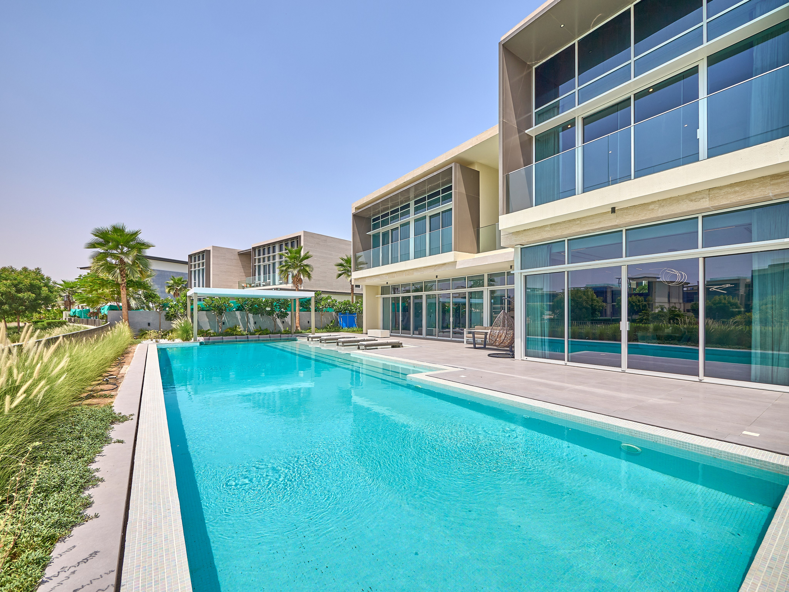 Real Estate Photography in Dubai — Interior & Villa Photos for Bayut, Airbnb, Property Finder. Hotel Photographer in Dubai — Interiors & Commercial by Oleg Novikov