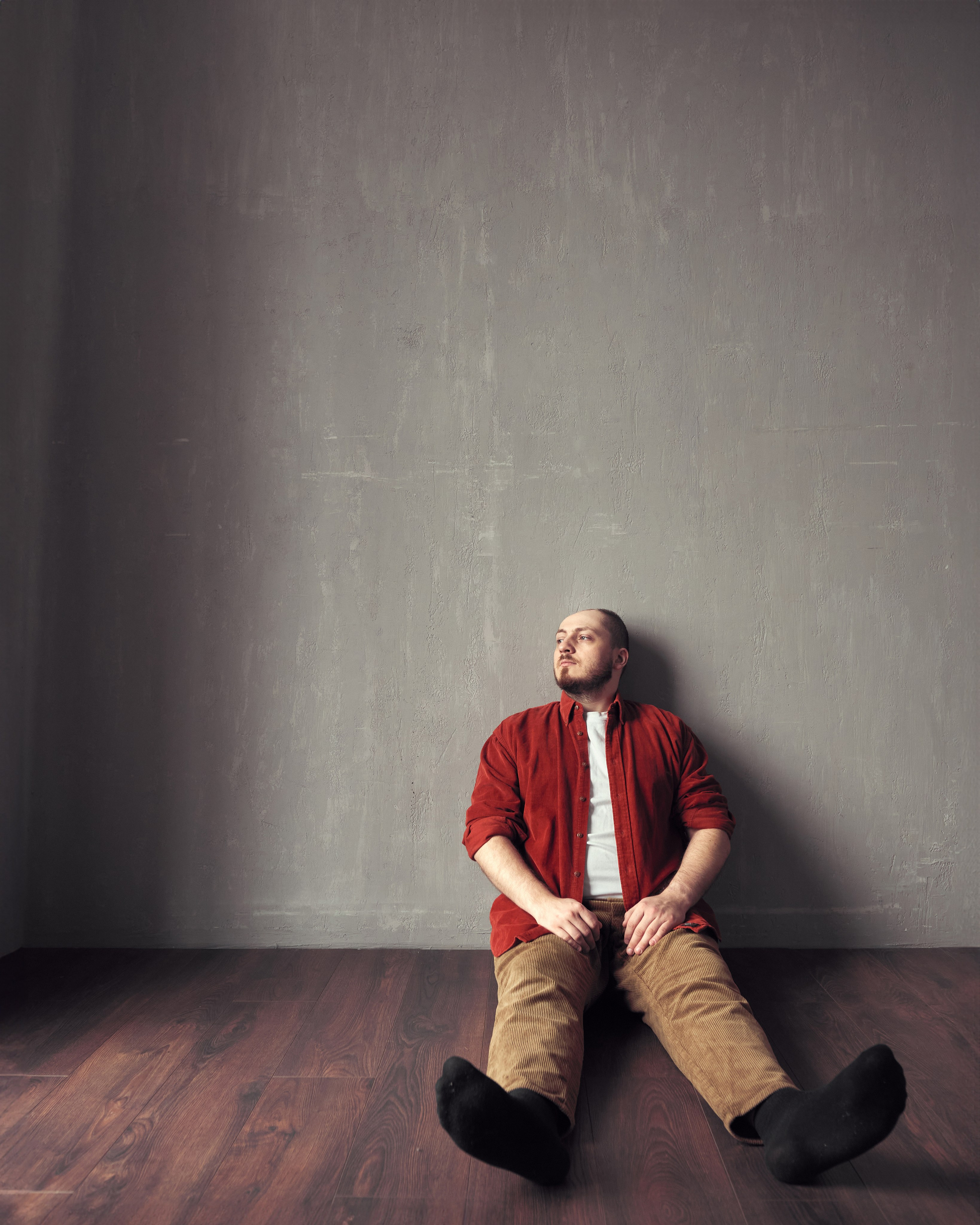 Portrait photographer in Riga. Photographer in Doha, Qatar