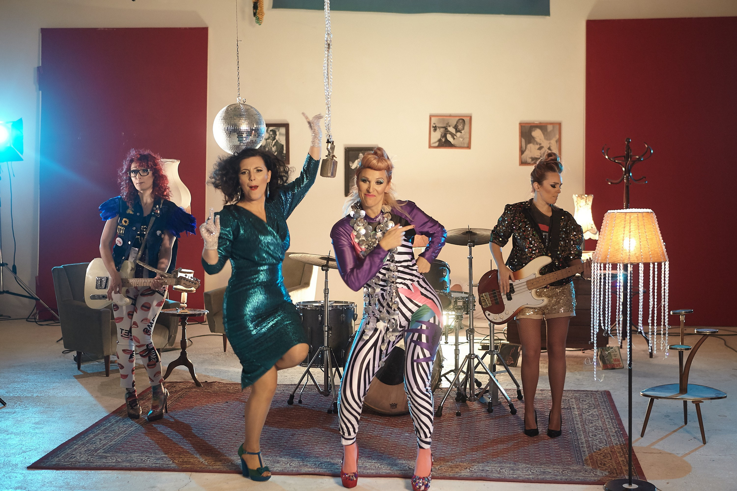 Studio Photogenic. Commercial and studio photographer in Belgrade