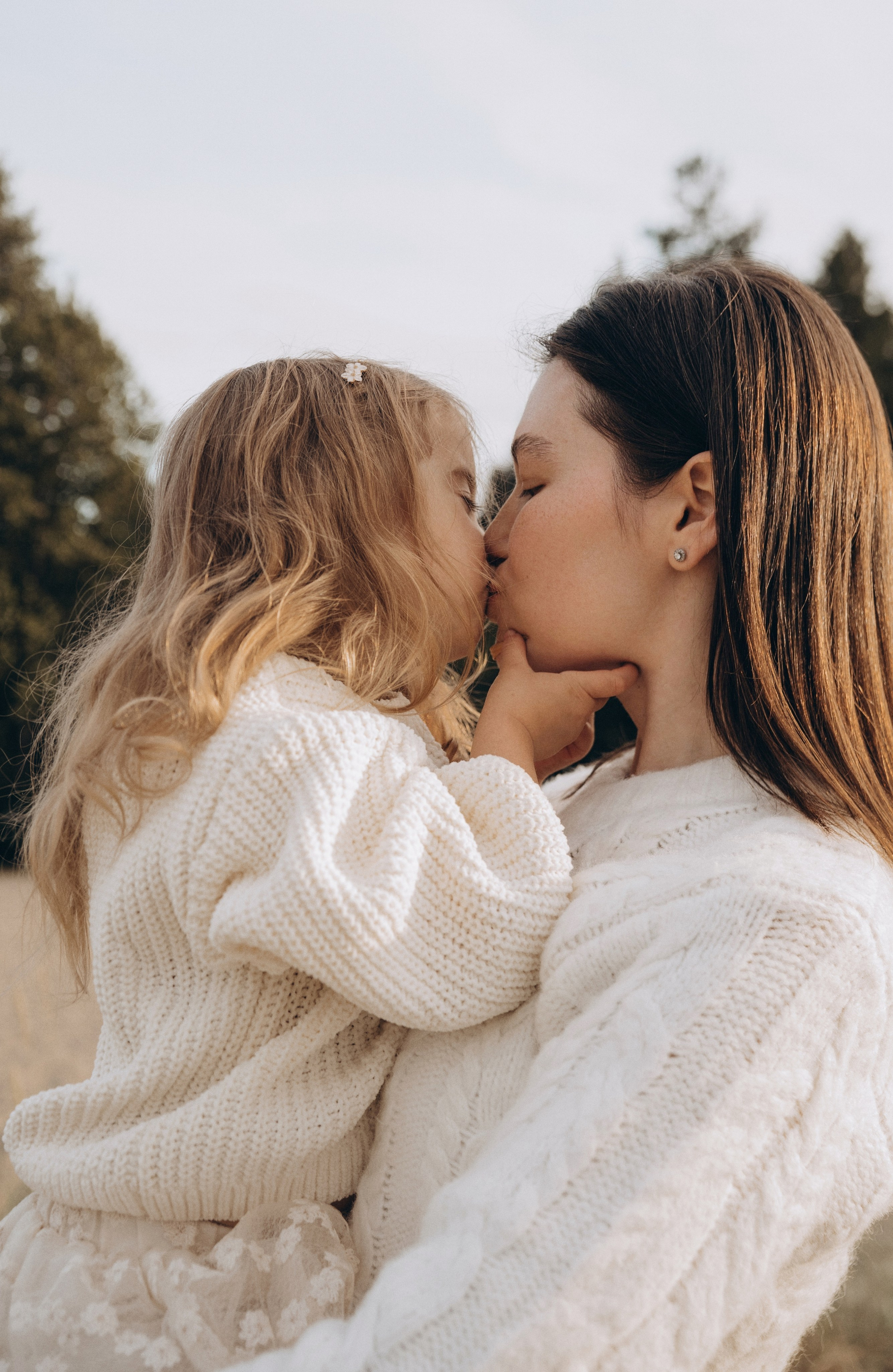 Mia & Anna. Vancouver Photographer | Catherine Vashchenko