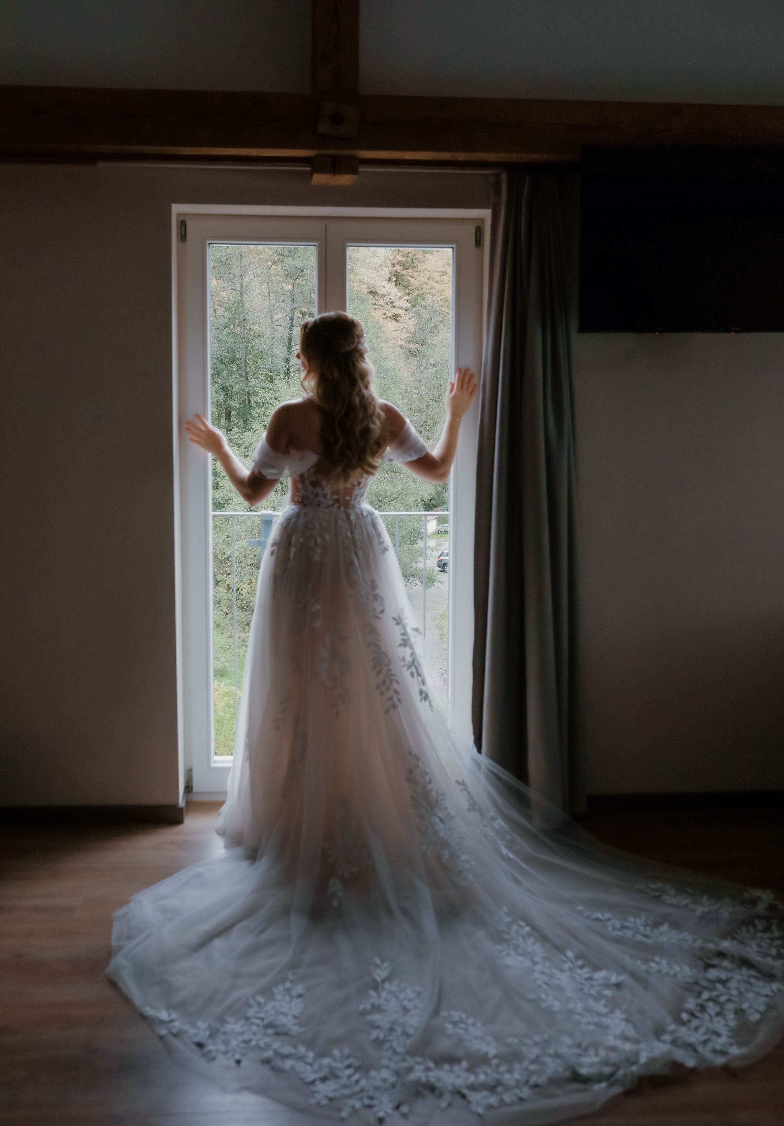 Getting Ready der Braut – natürliche und emotionale Hochzeitsvorbereitung in der Pfalz