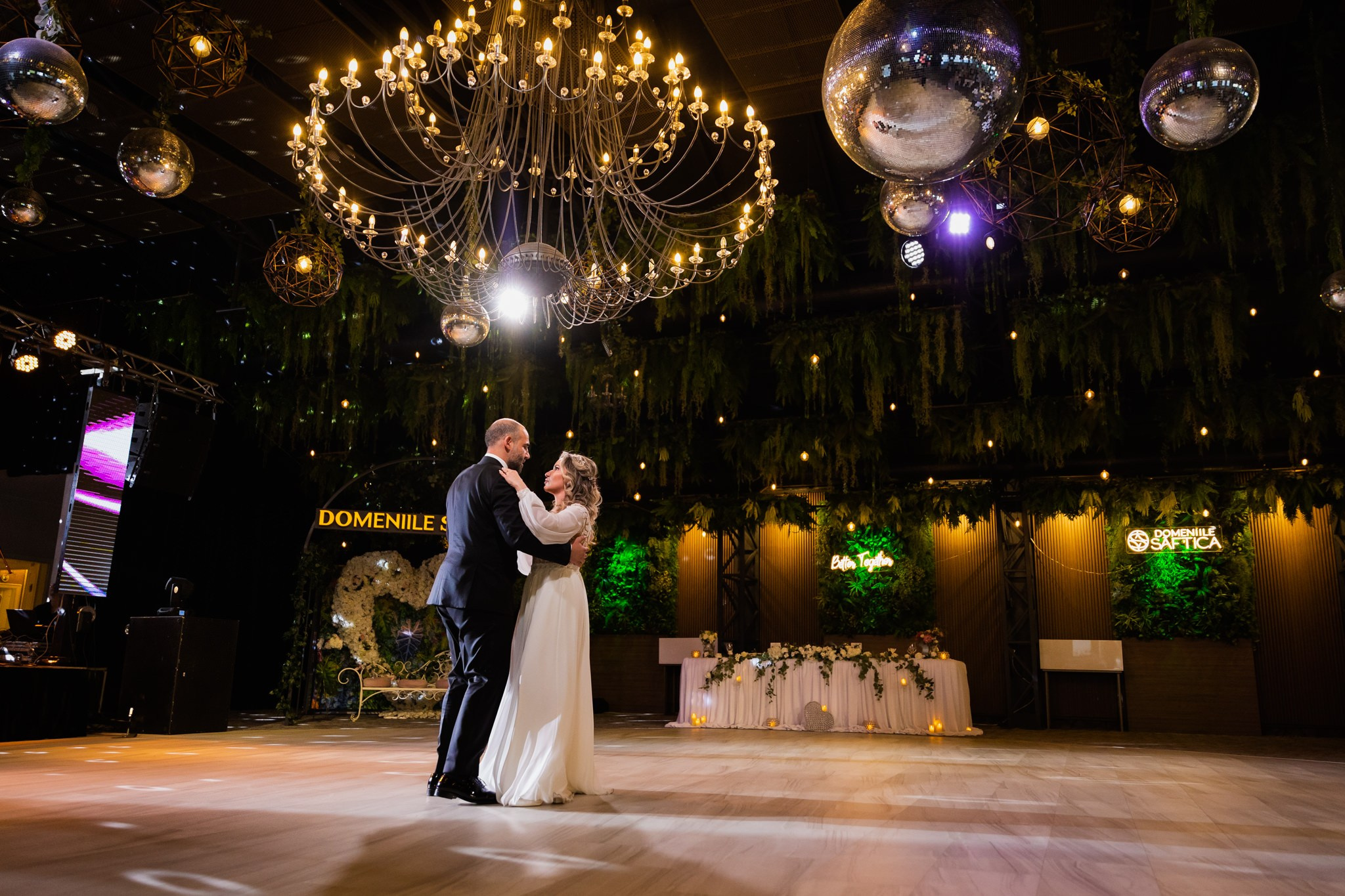 Nunta Ema si Valentin - Manu Ivanciu. Wedding Photographer in Bucharest — Manu Ivanciu