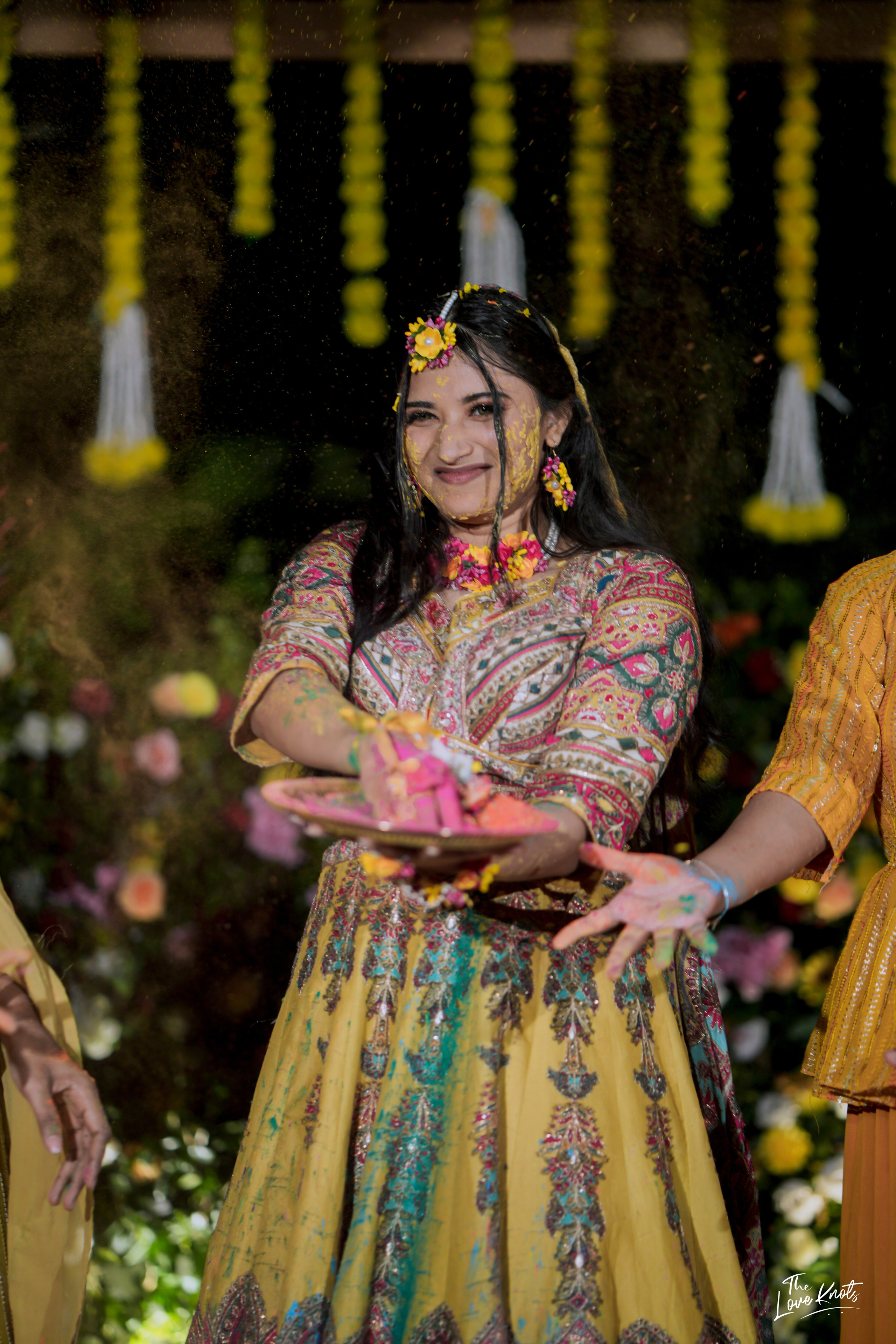 SHAHANA. Theloveknots